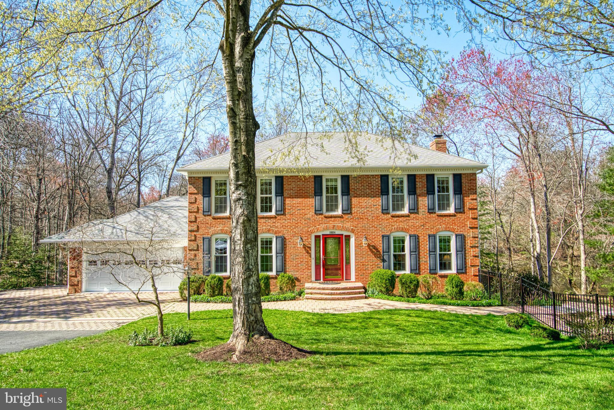10854 Country Pond