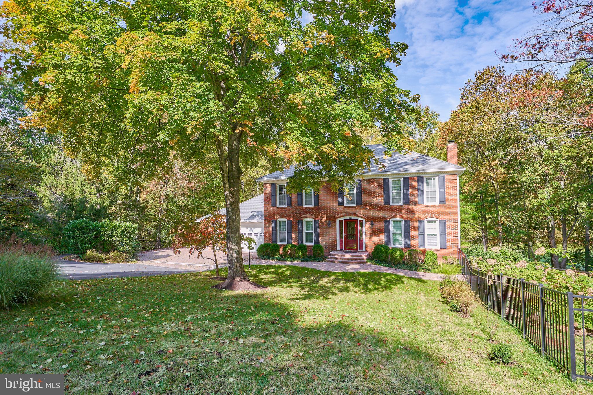 10854 Country Pond