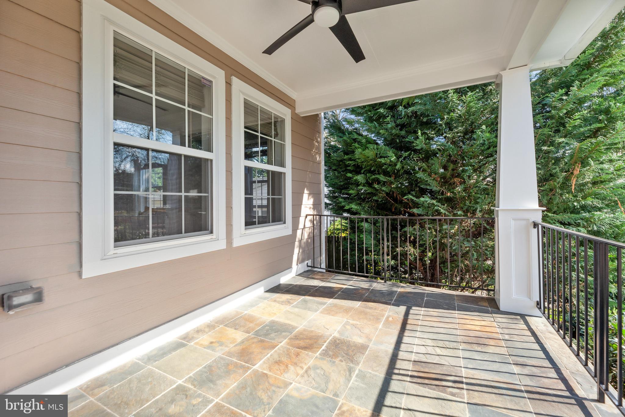 1931 Hillside Dr