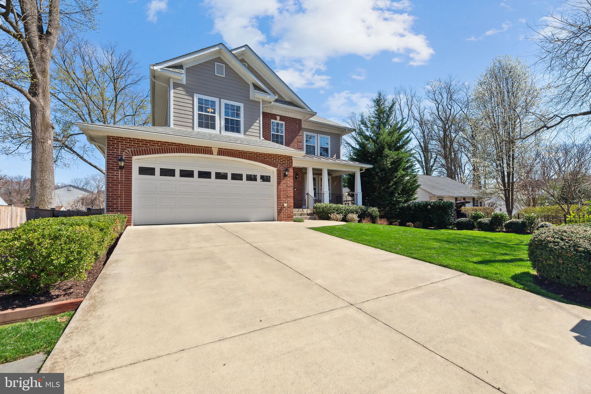 1931 Hillside Dr