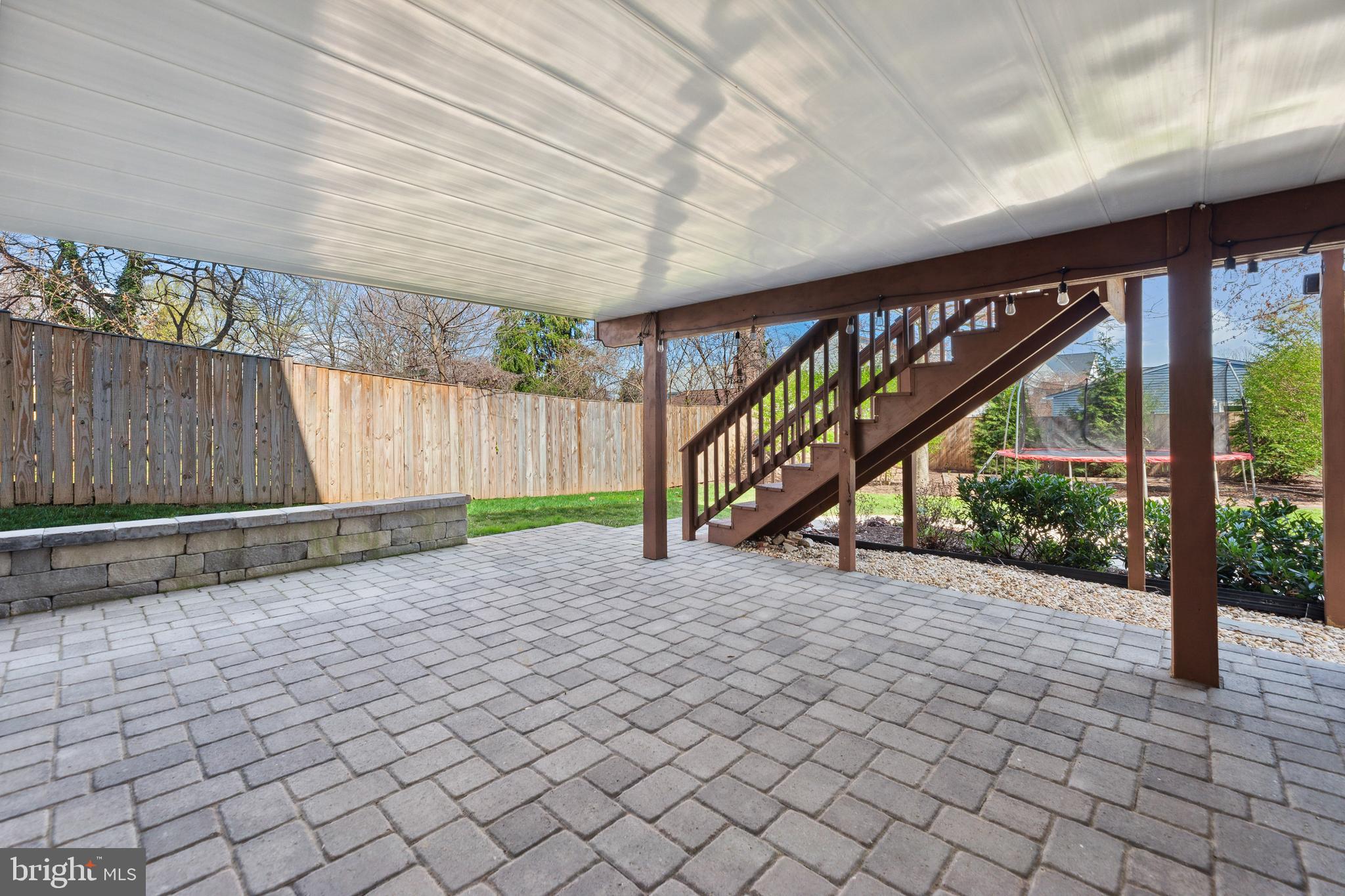 1931 Hillside Dr
