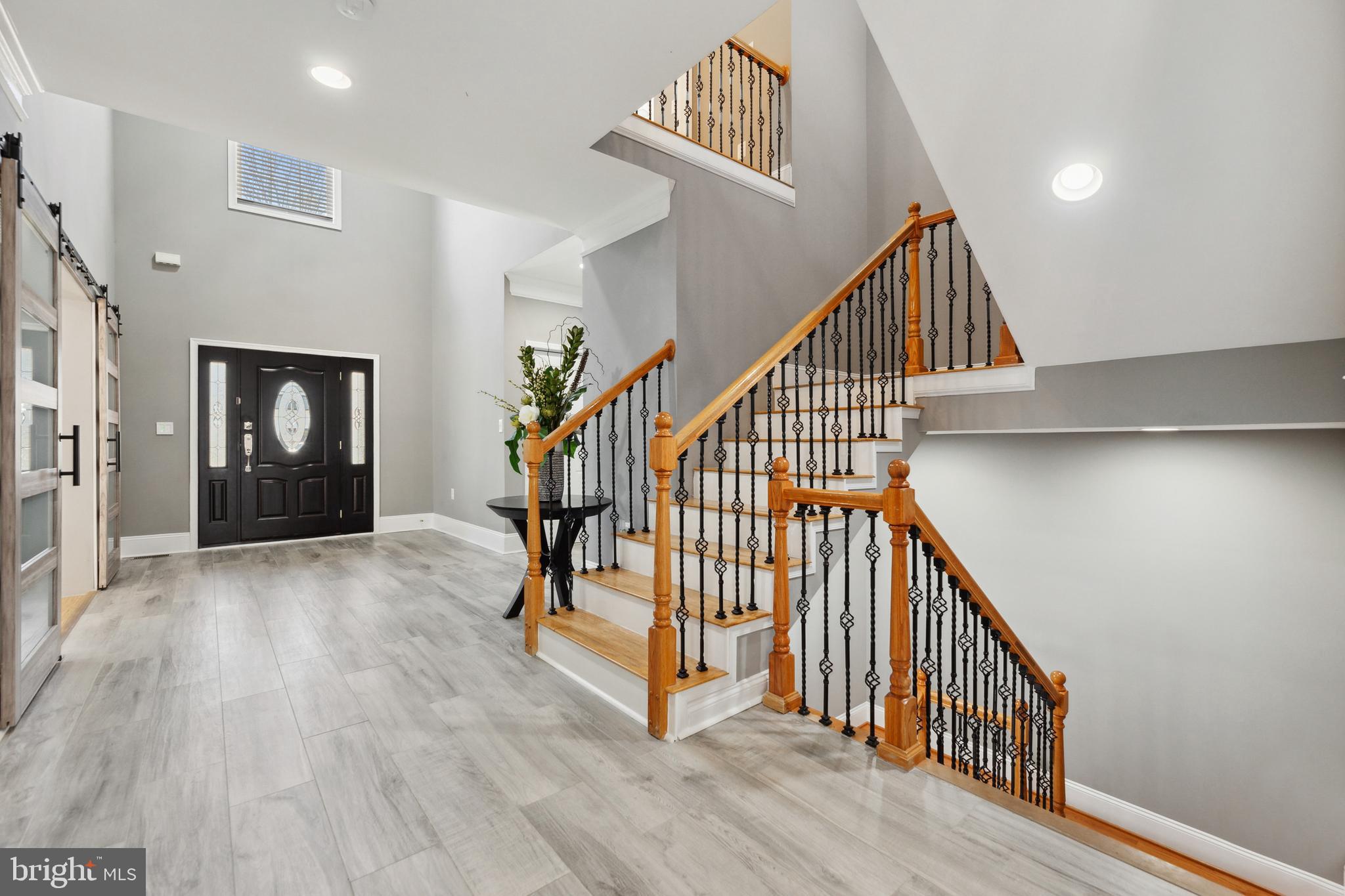 1931 Hillside Dr