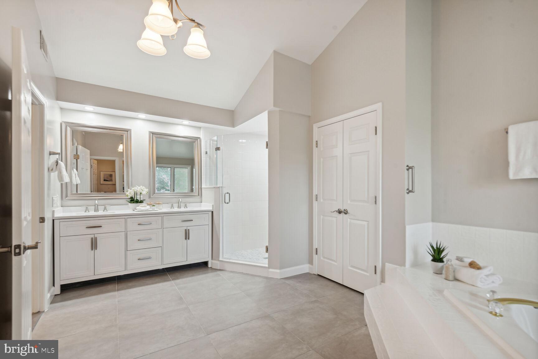 8805 Southlea Ct
