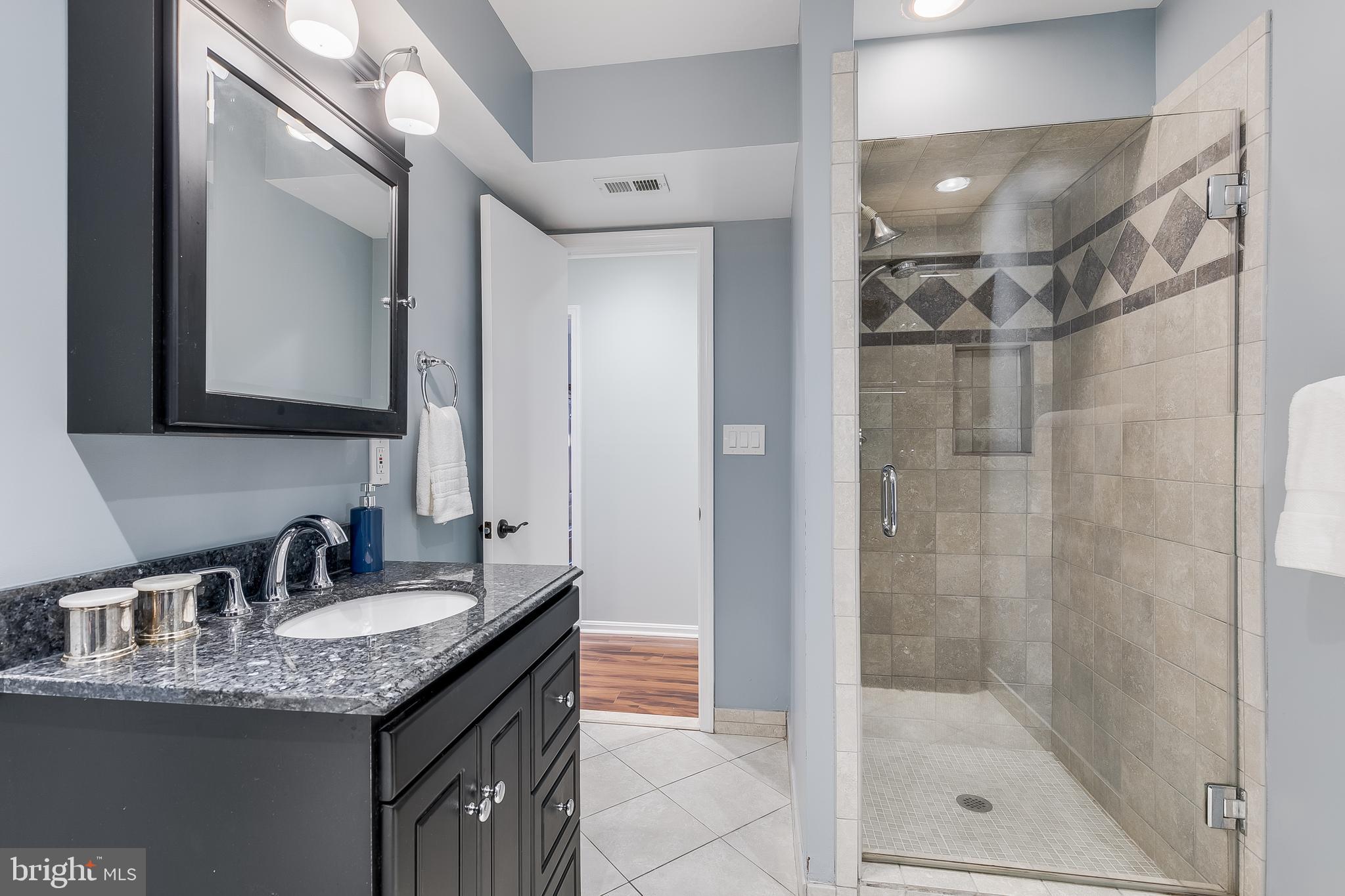 8600 Willowmere Dr