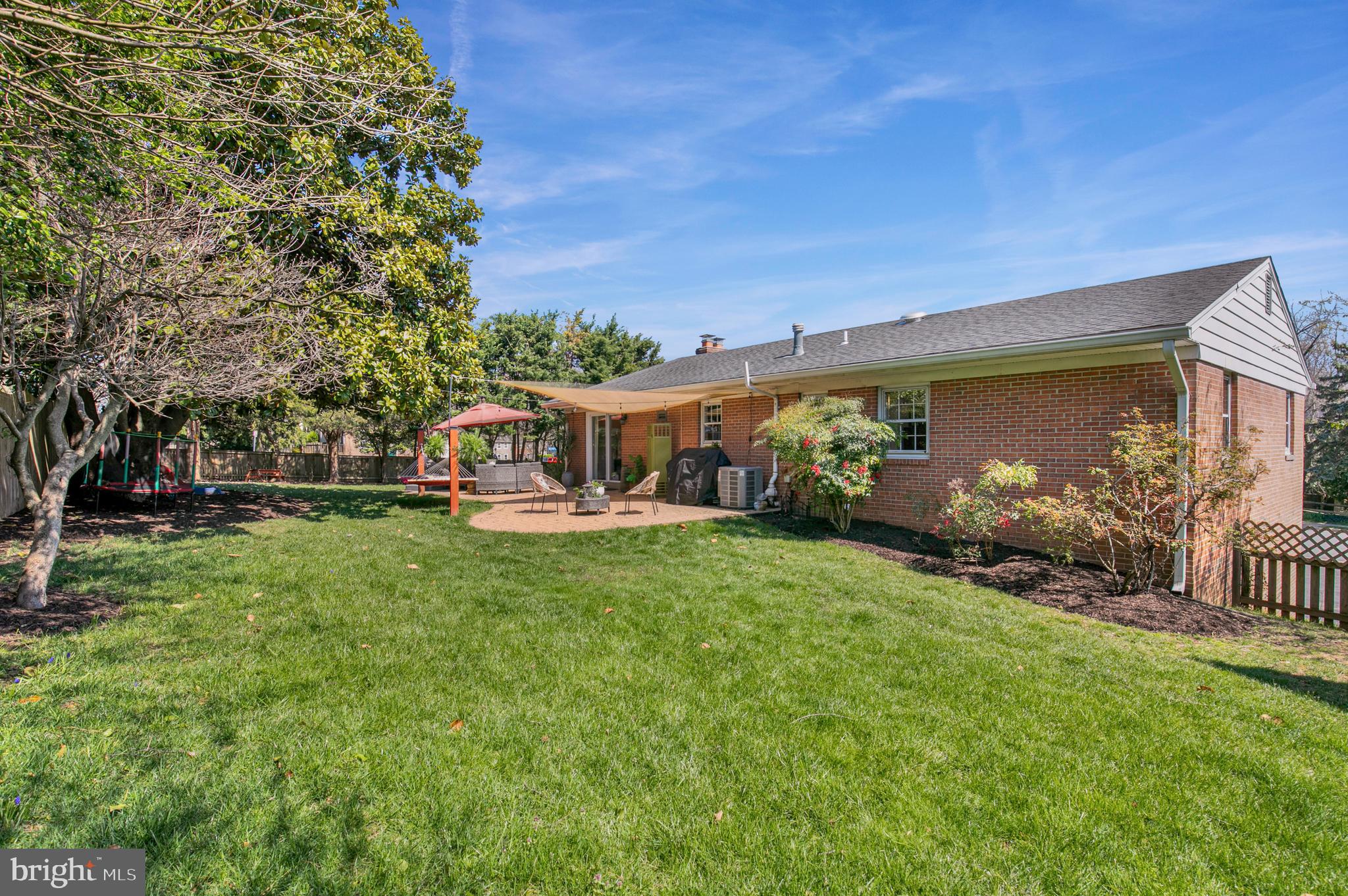 8600 Willowmere Dr