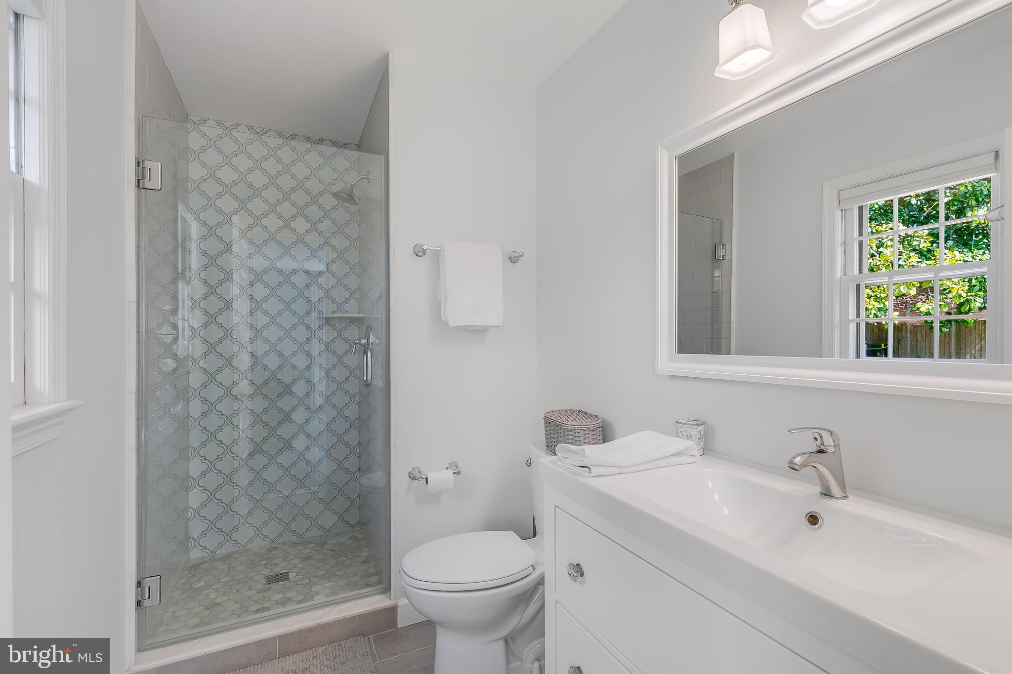 8600 Willowmere Dr