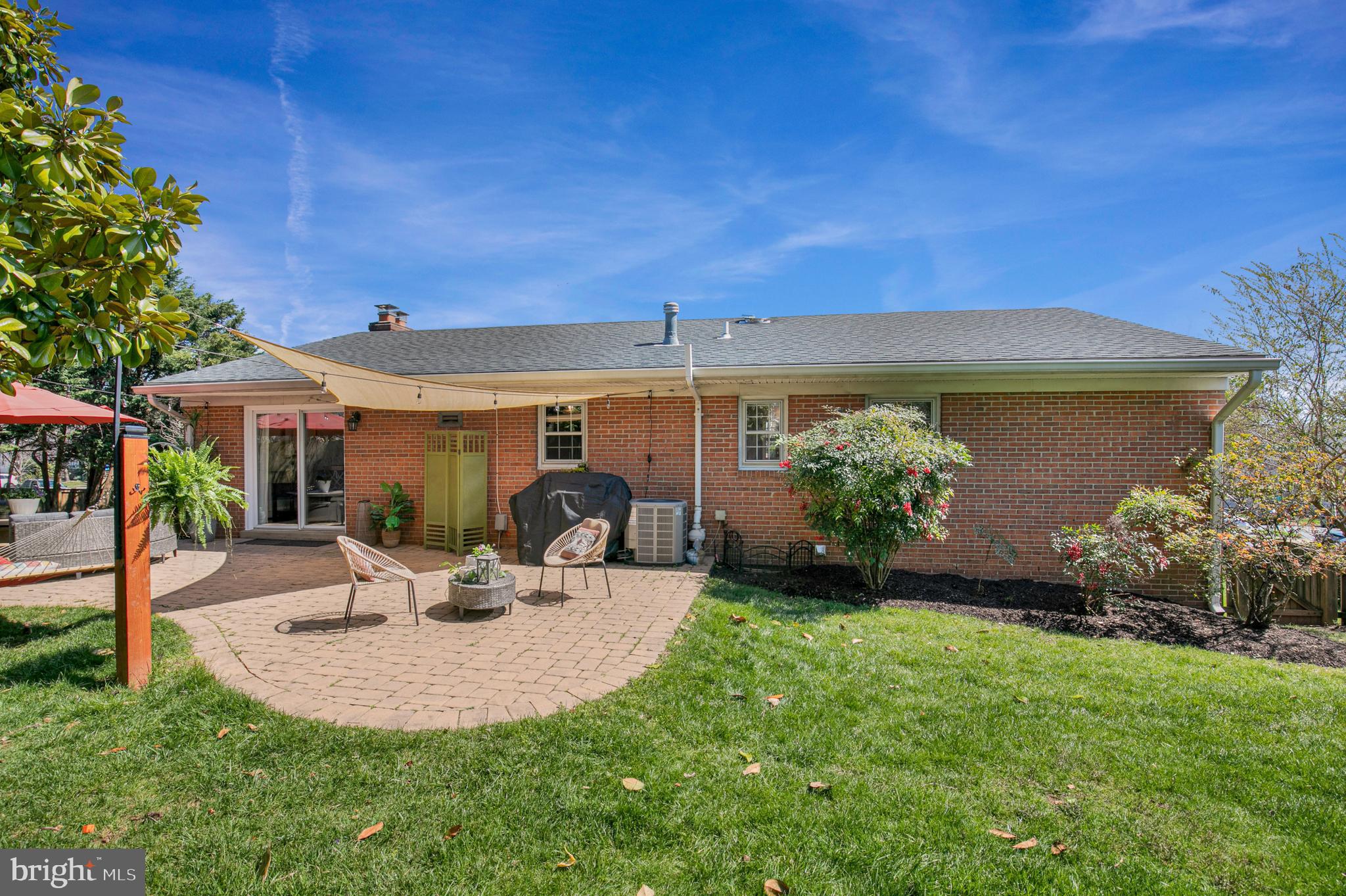 8600 Willowmere Dr