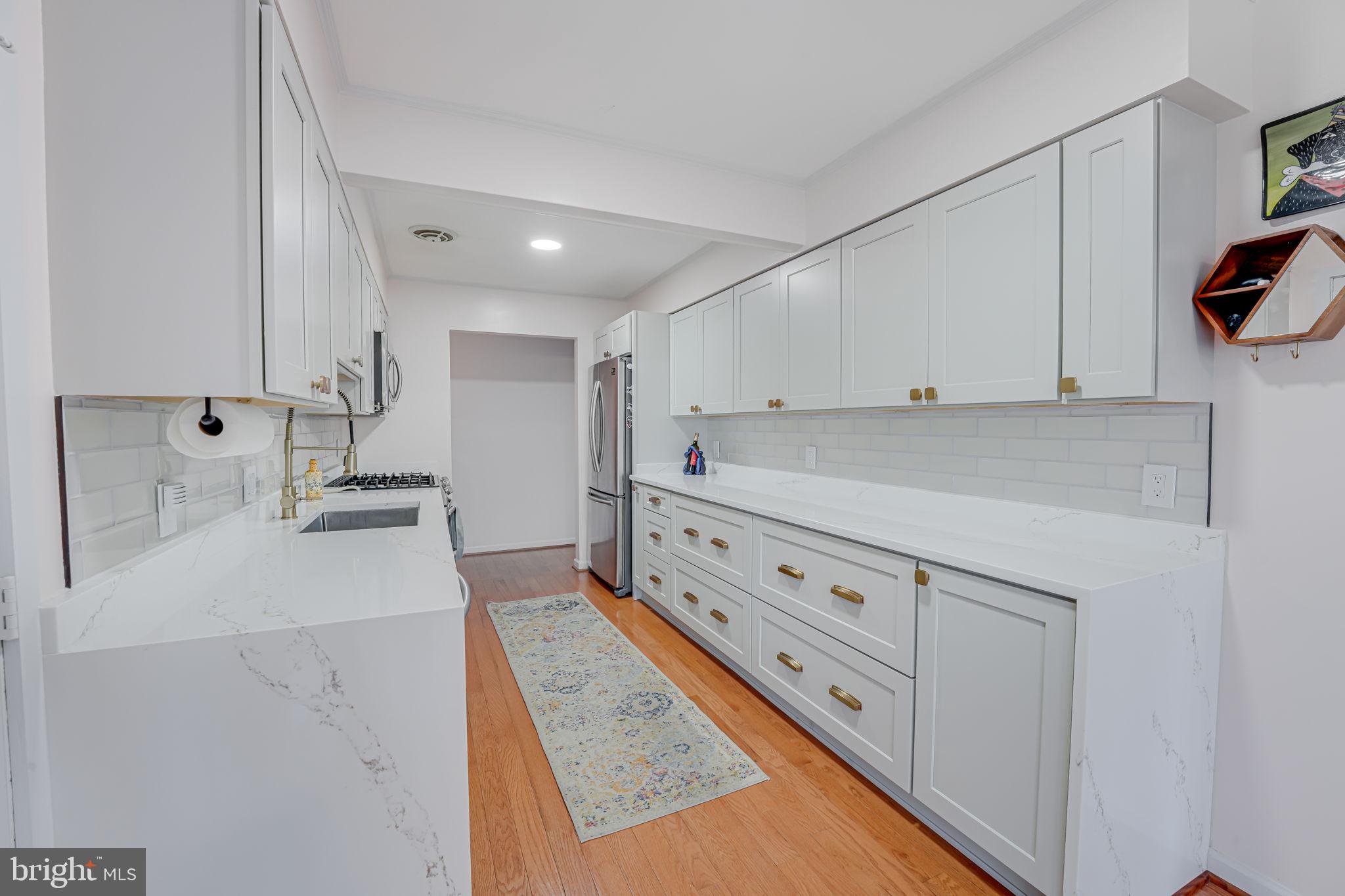 5207 Columbia Rd