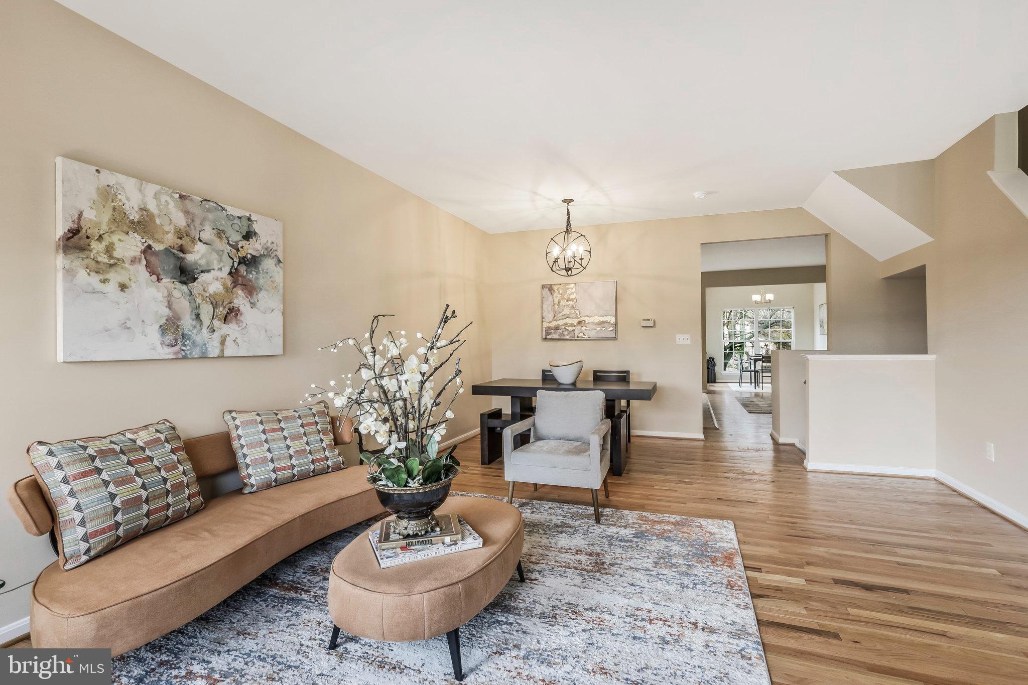 5243 Ballycastle Cir