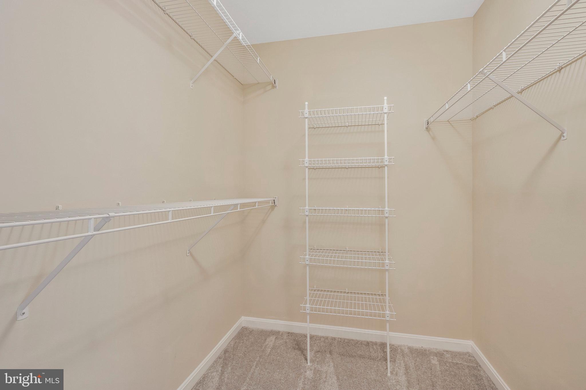 5243 Ballycastle Cir