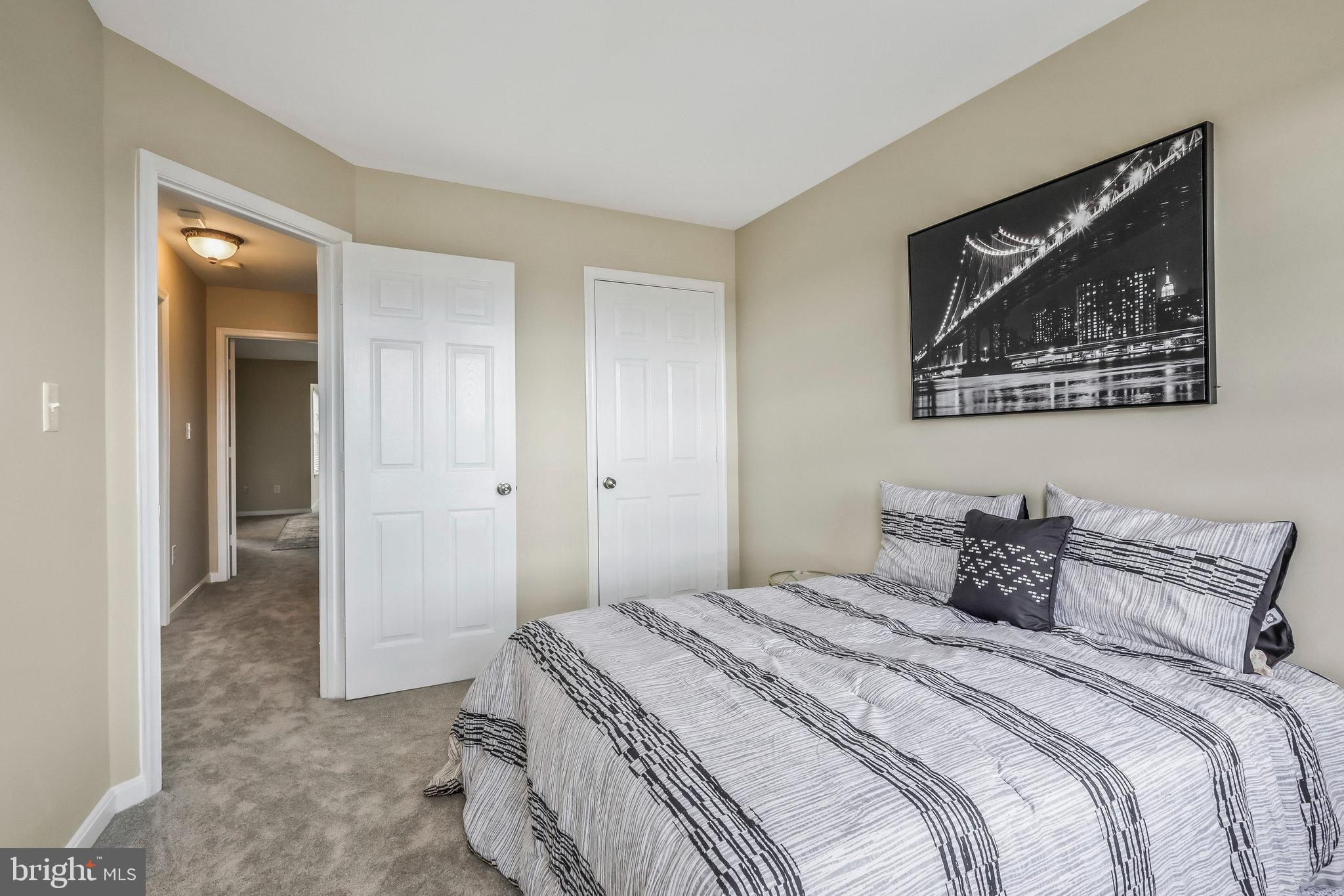 5243 Ballycastle Cir