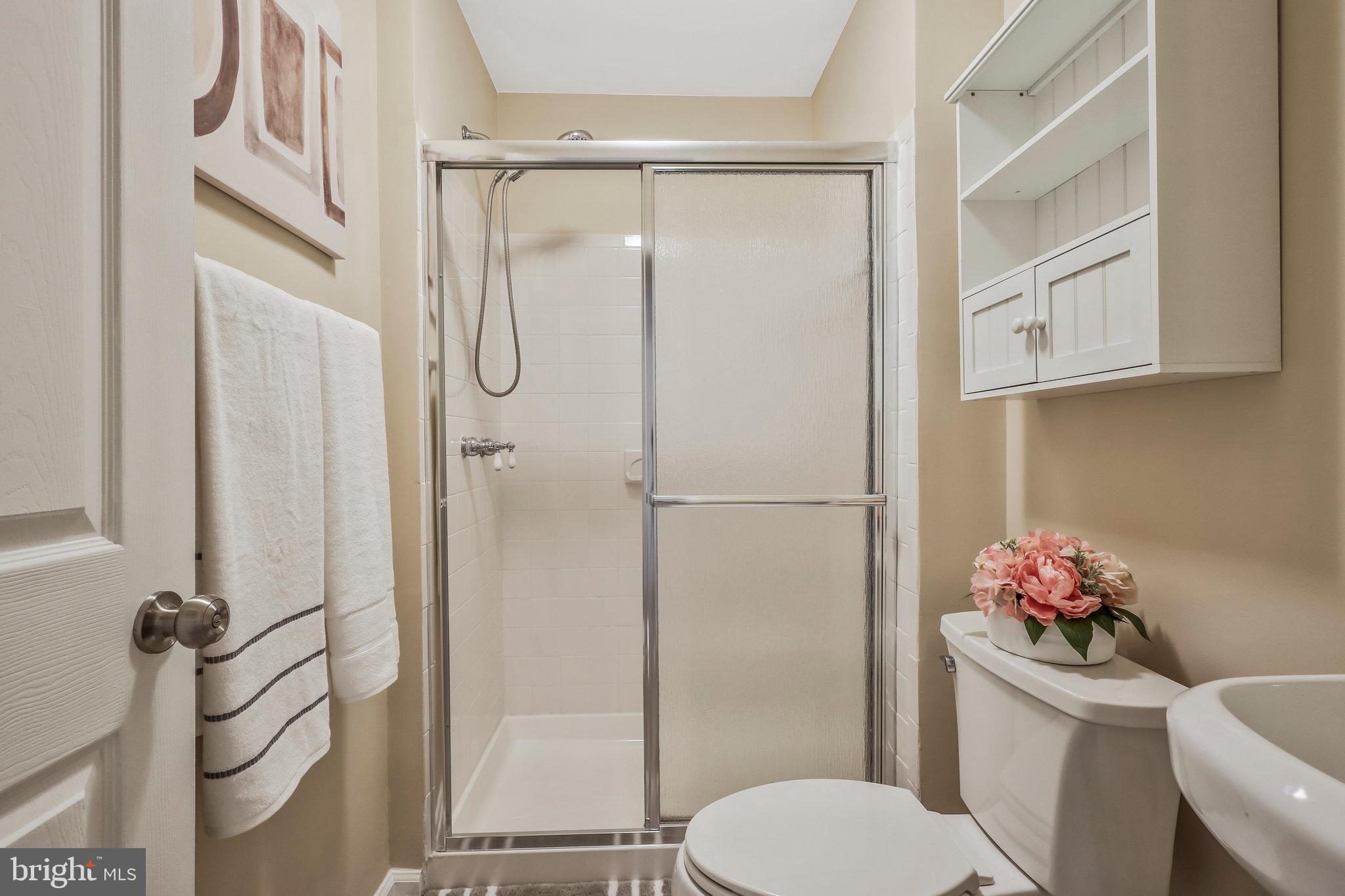 5243 Ballycastle Cir