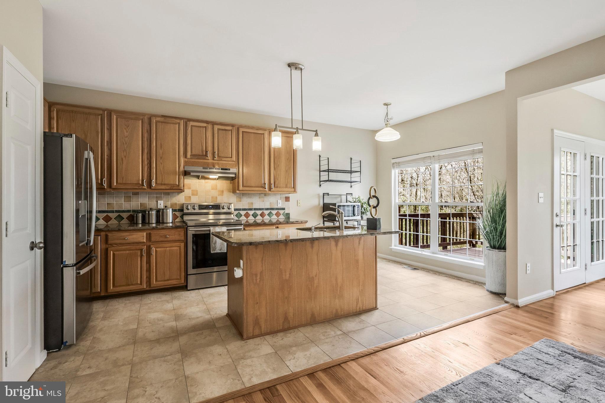 5243 Ballycastle Cir