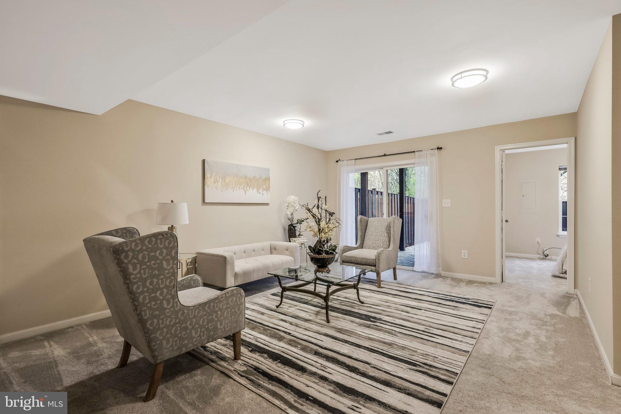 5243 Ballycastle Cir