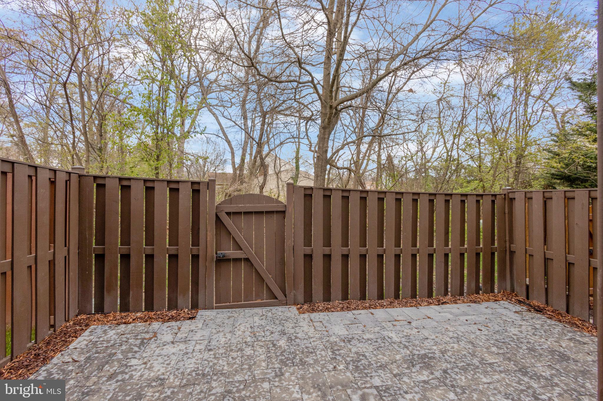 5243 Ballycastle Cir