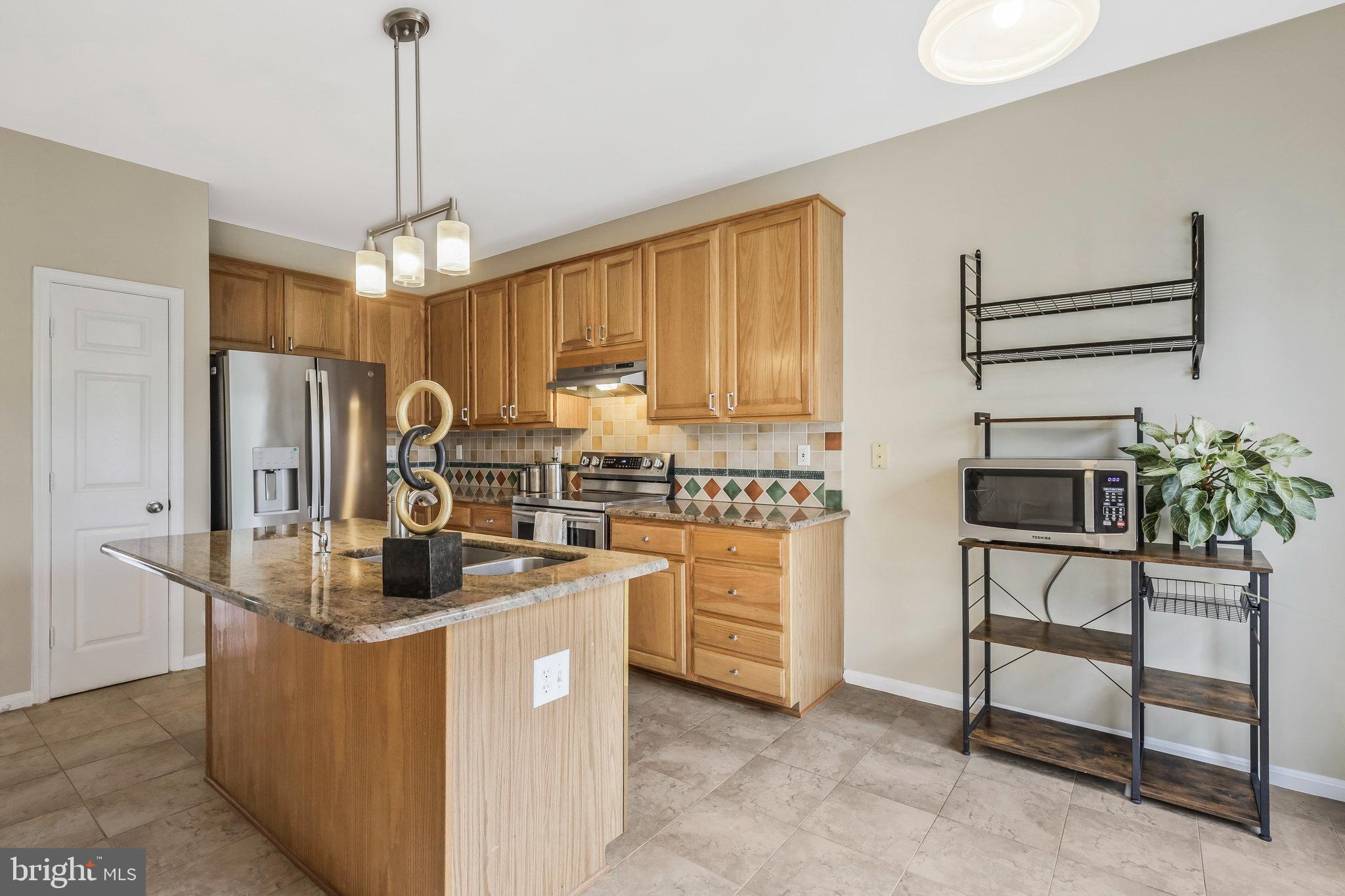 5243 Ballycastle Cir