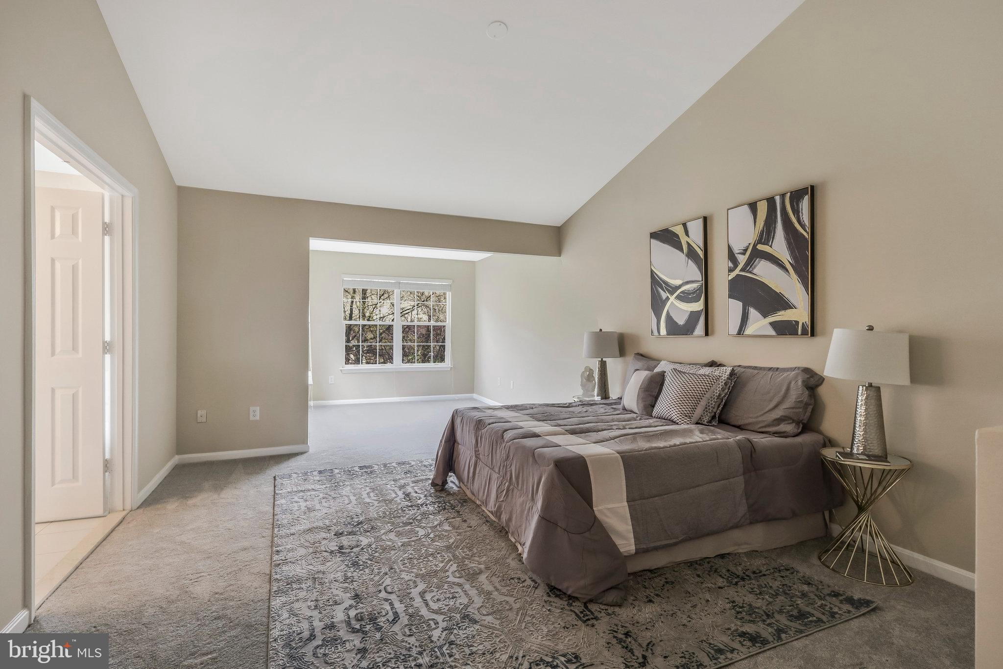 5243 Ballycastle Cir