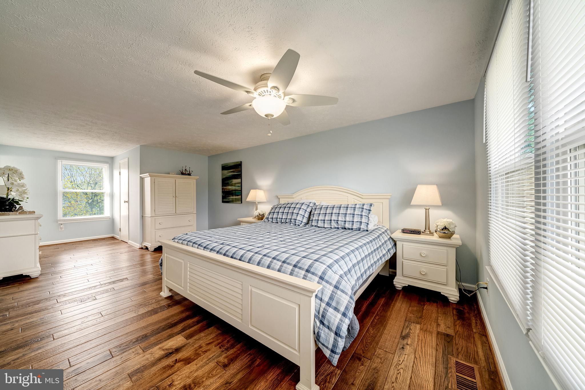 5458 BRADDOCK RIDGE DRIVE