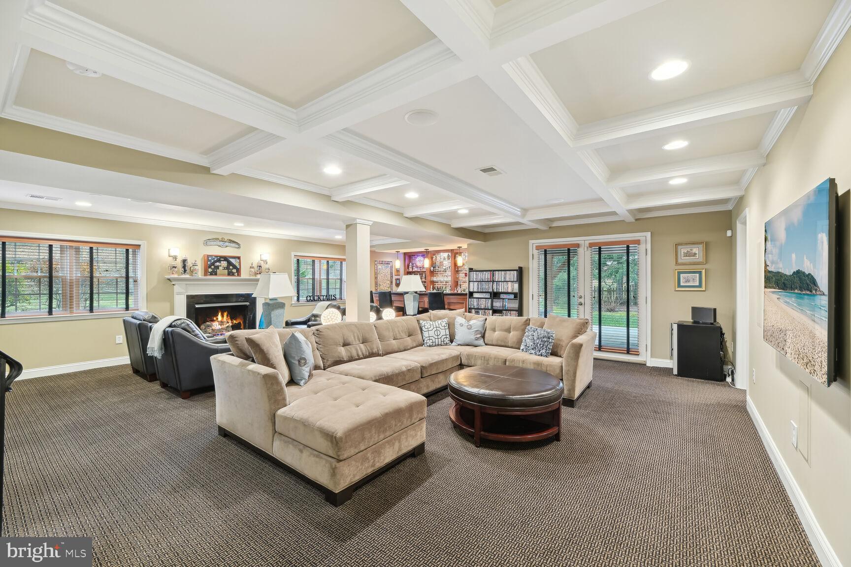 3300 Clearwood Ct