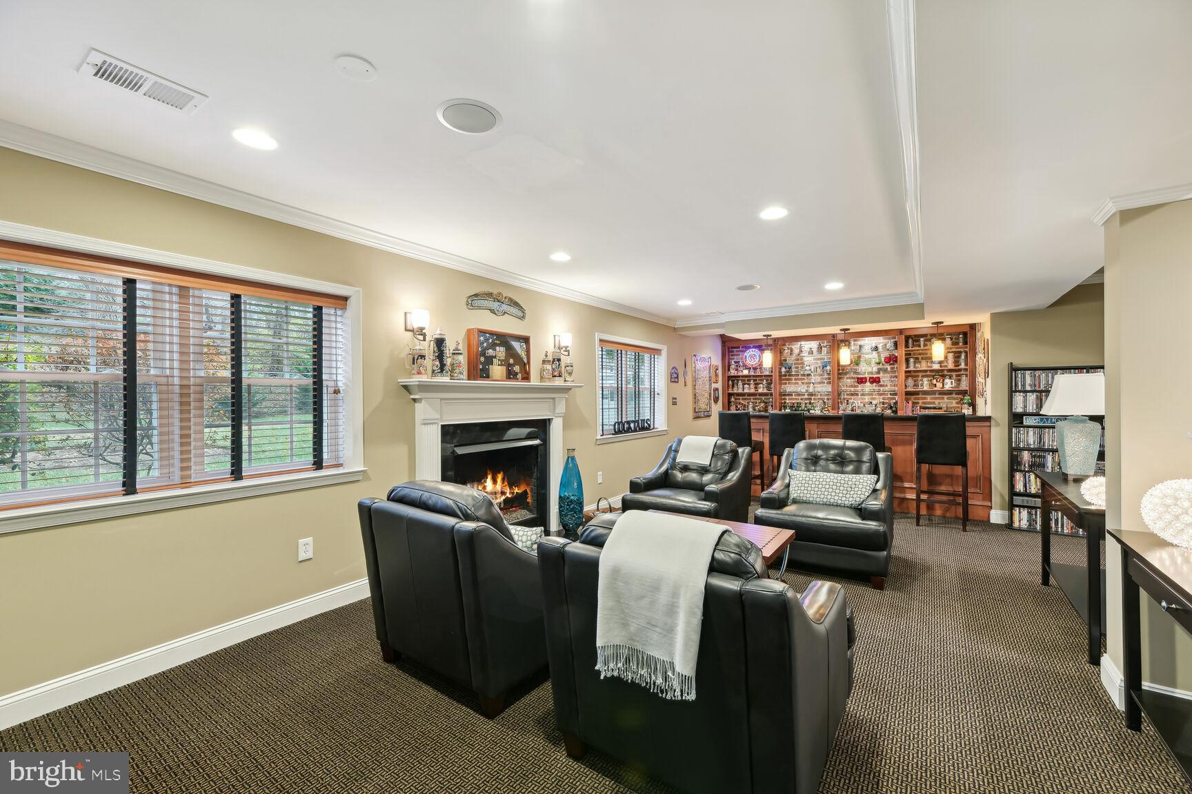 3300 Clearwood Ct