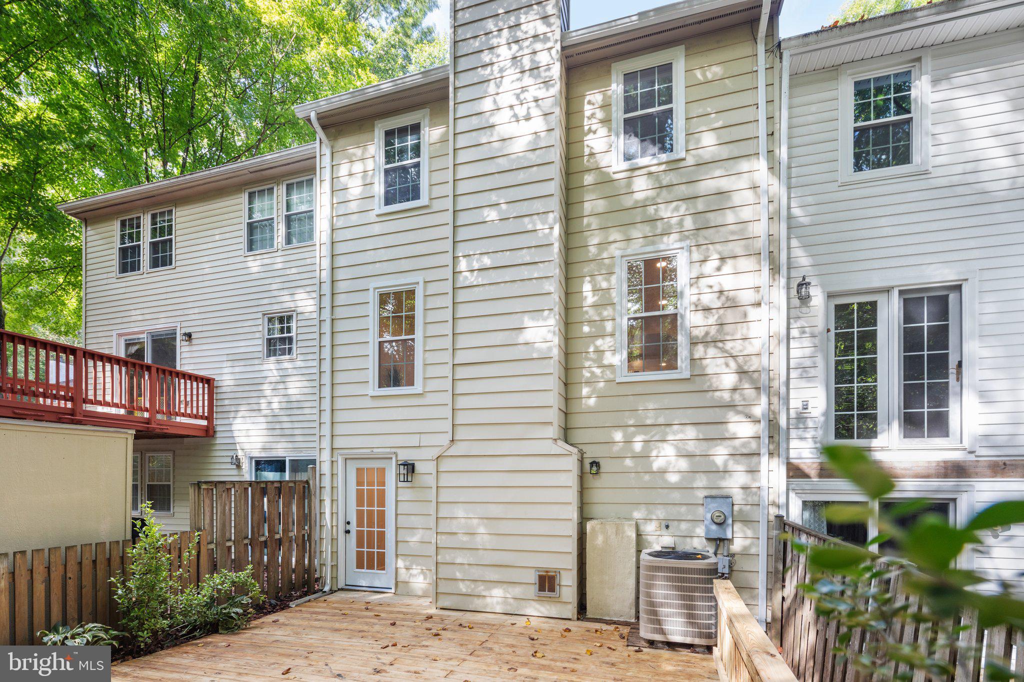 10123 Walnut Wood Ct
