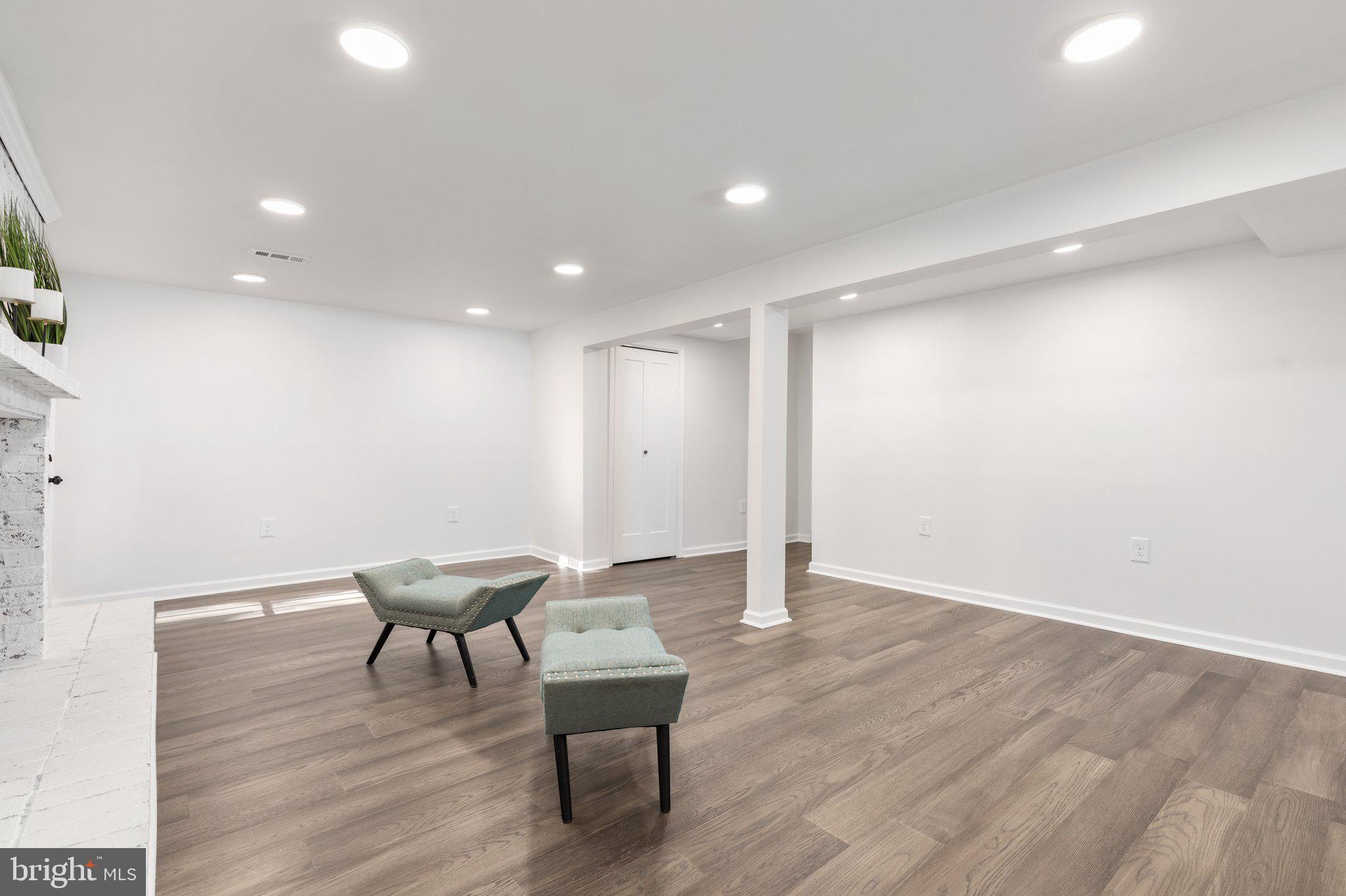 10123 Walnut Wood Ct