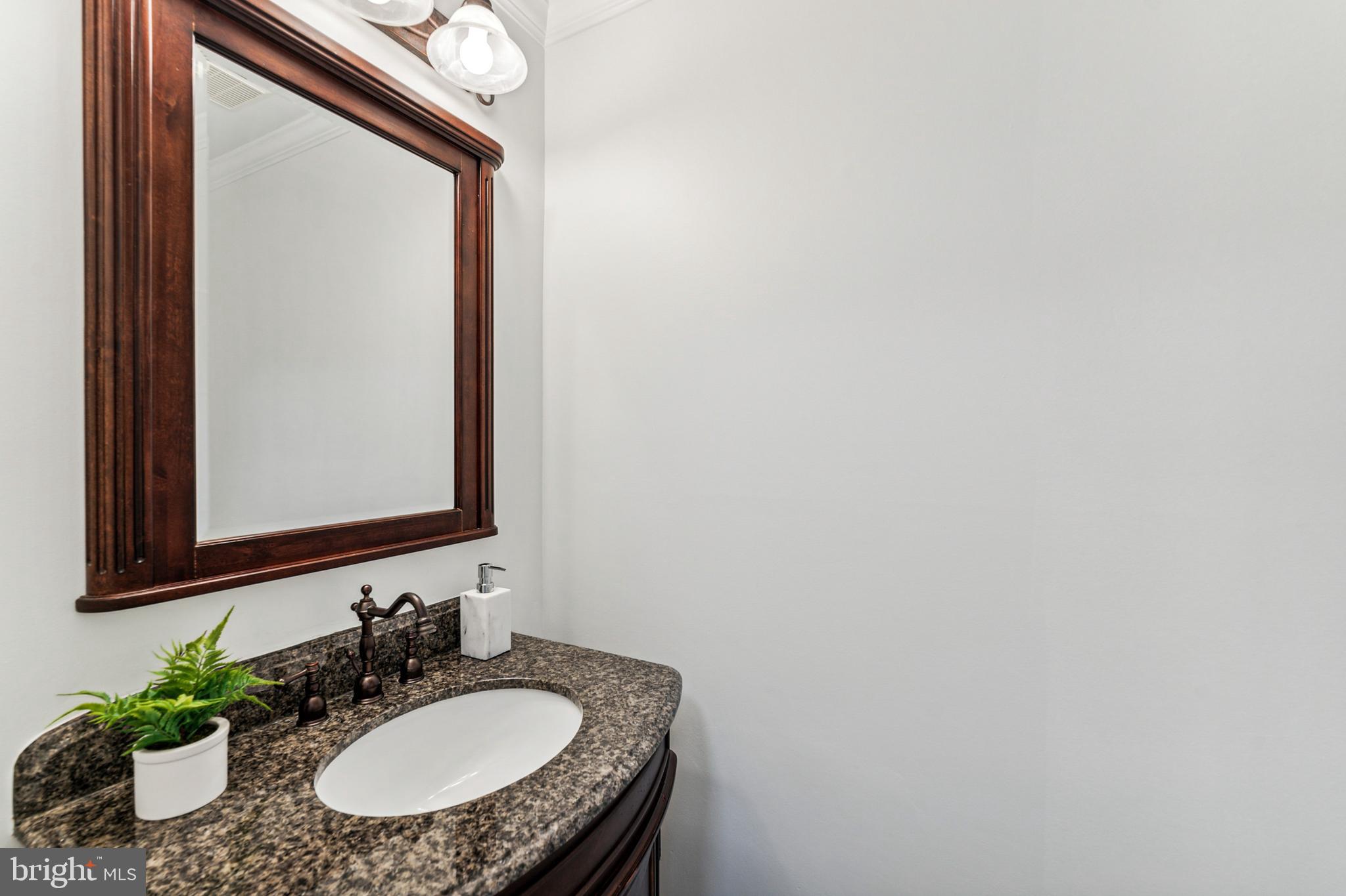 203 Ceret Ct SW