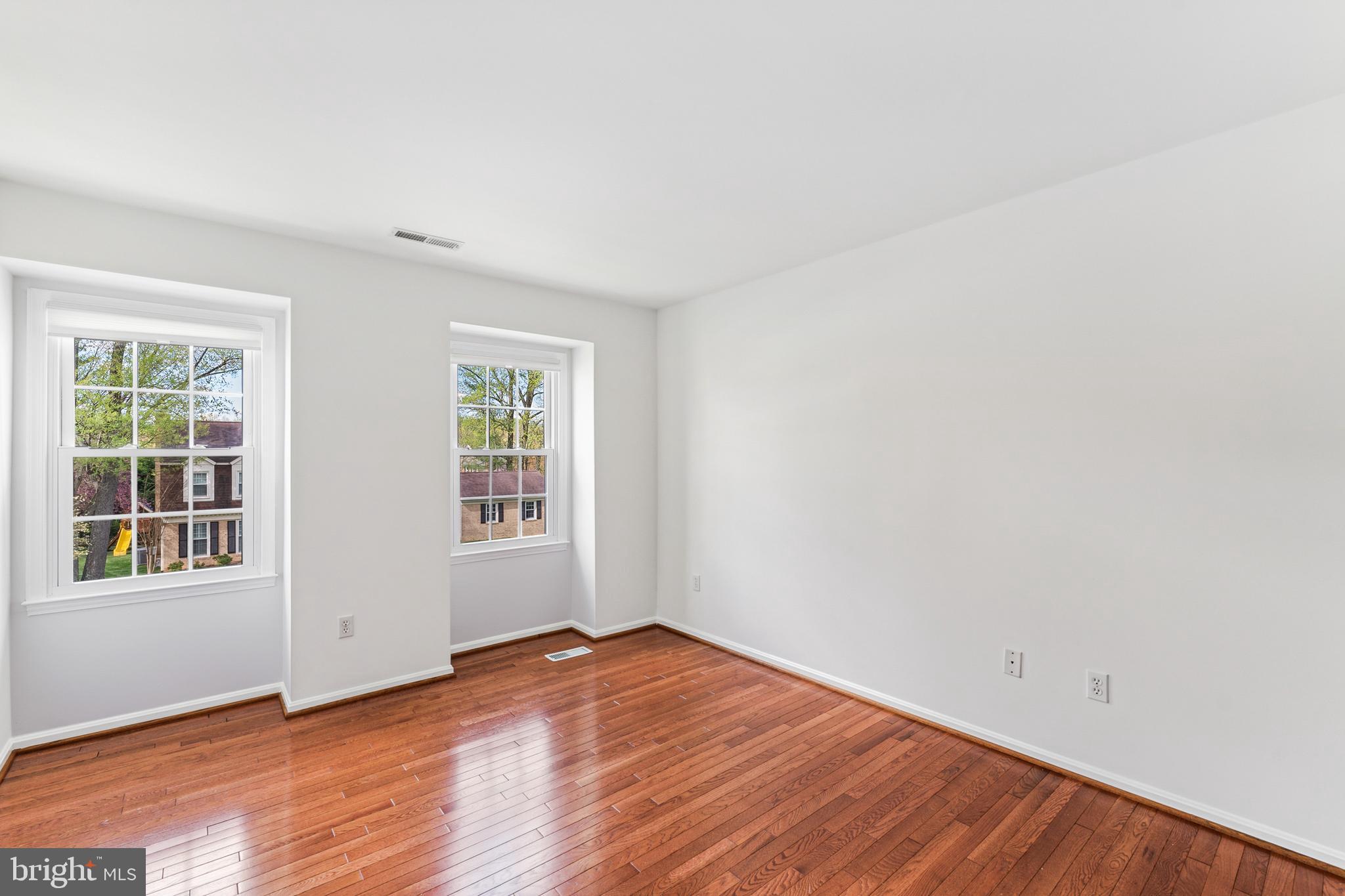 203 Ceret Ct SW