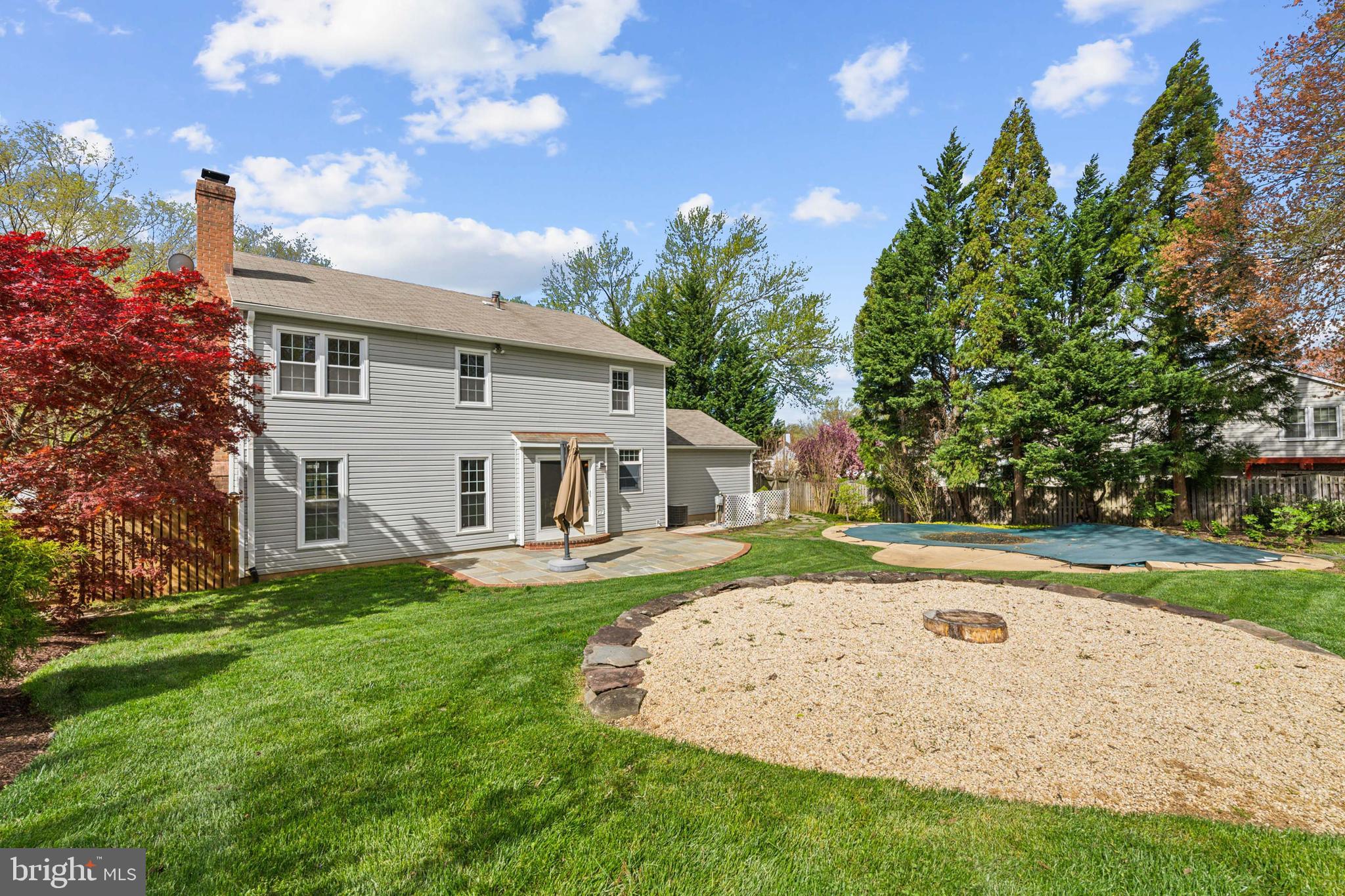 203 Ceret Ct SW