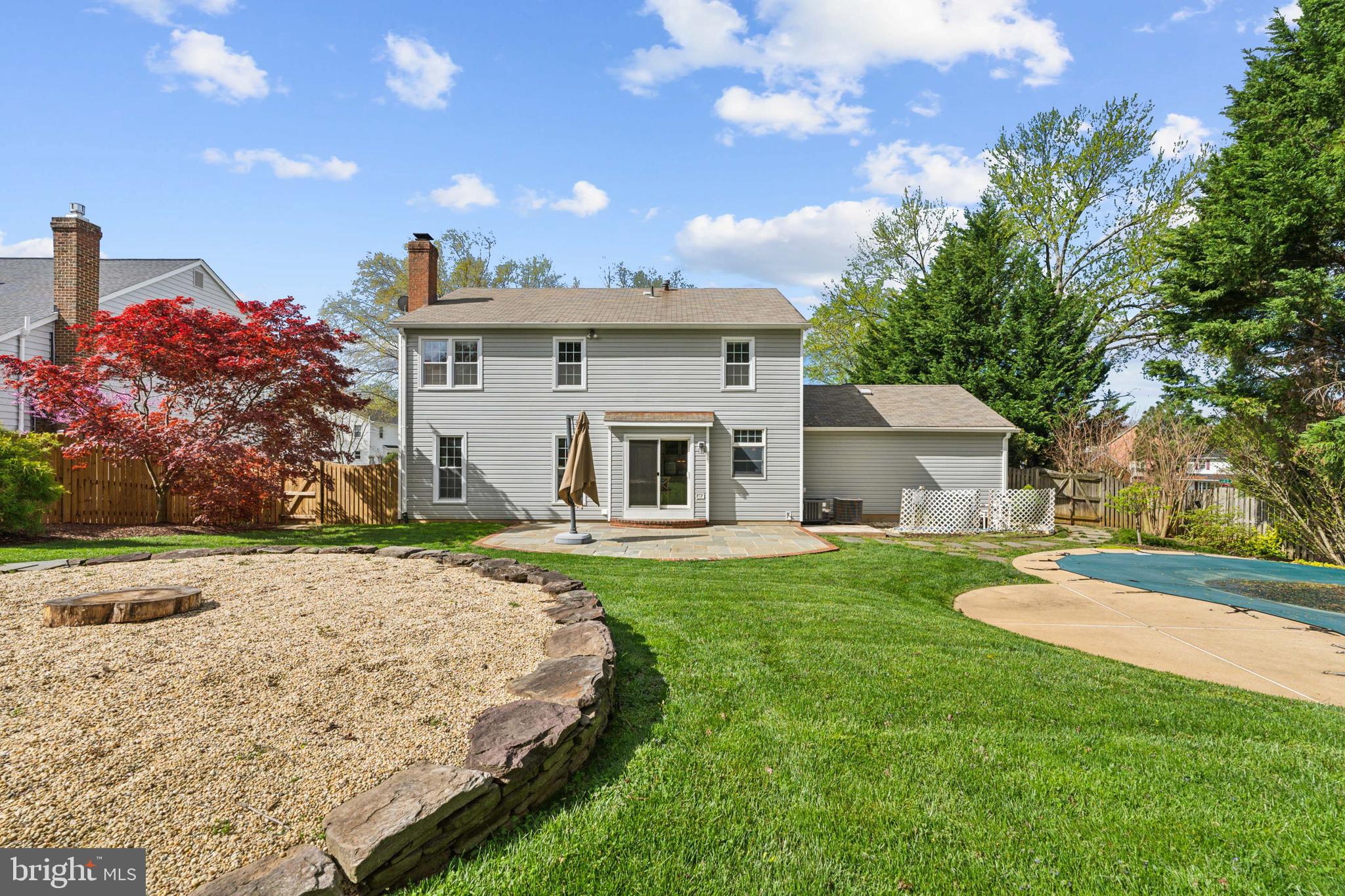 203 Ceret Ct SW