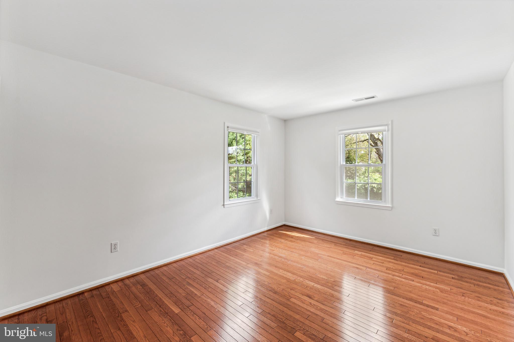 203 Ceret Ct SW