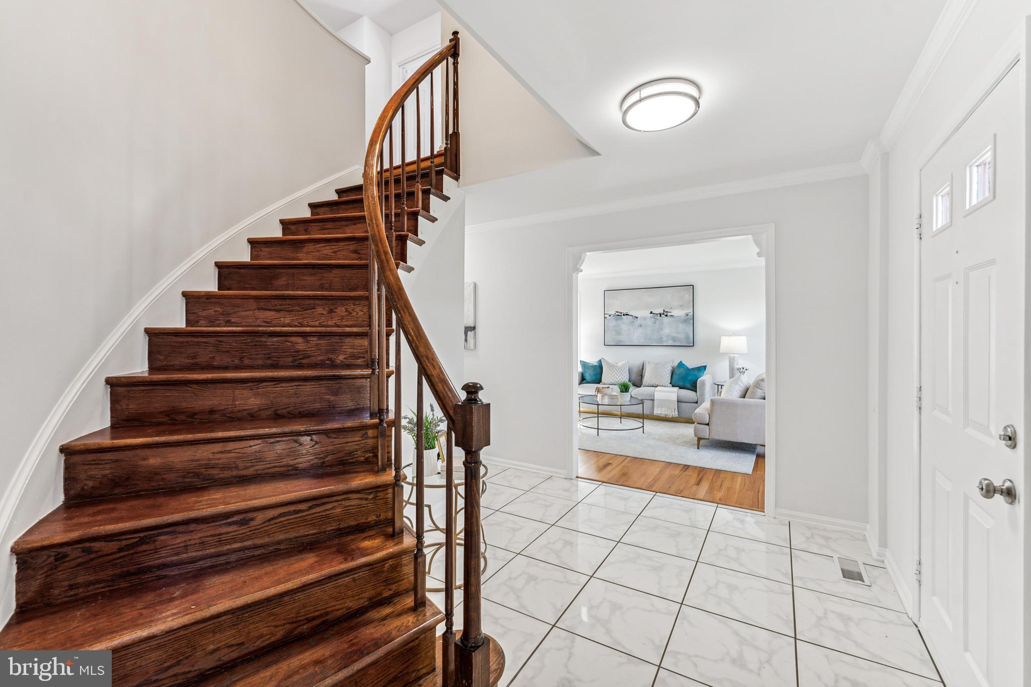 203 Ceret Ct SW