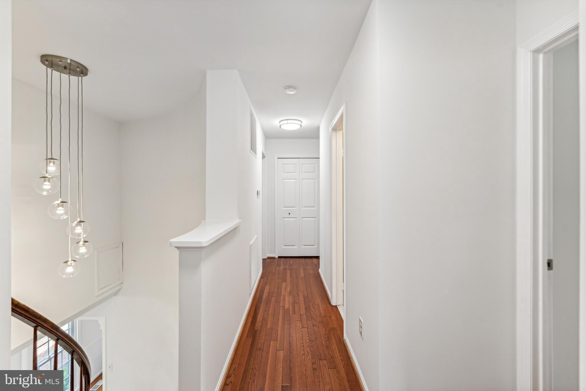 203 Ceret Ct SW