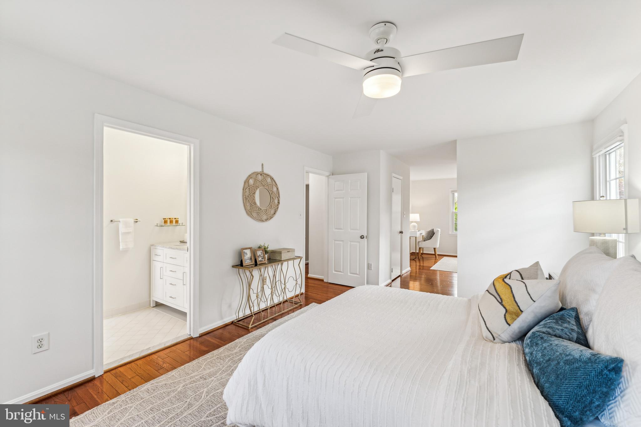 203 Ceret Ct SW