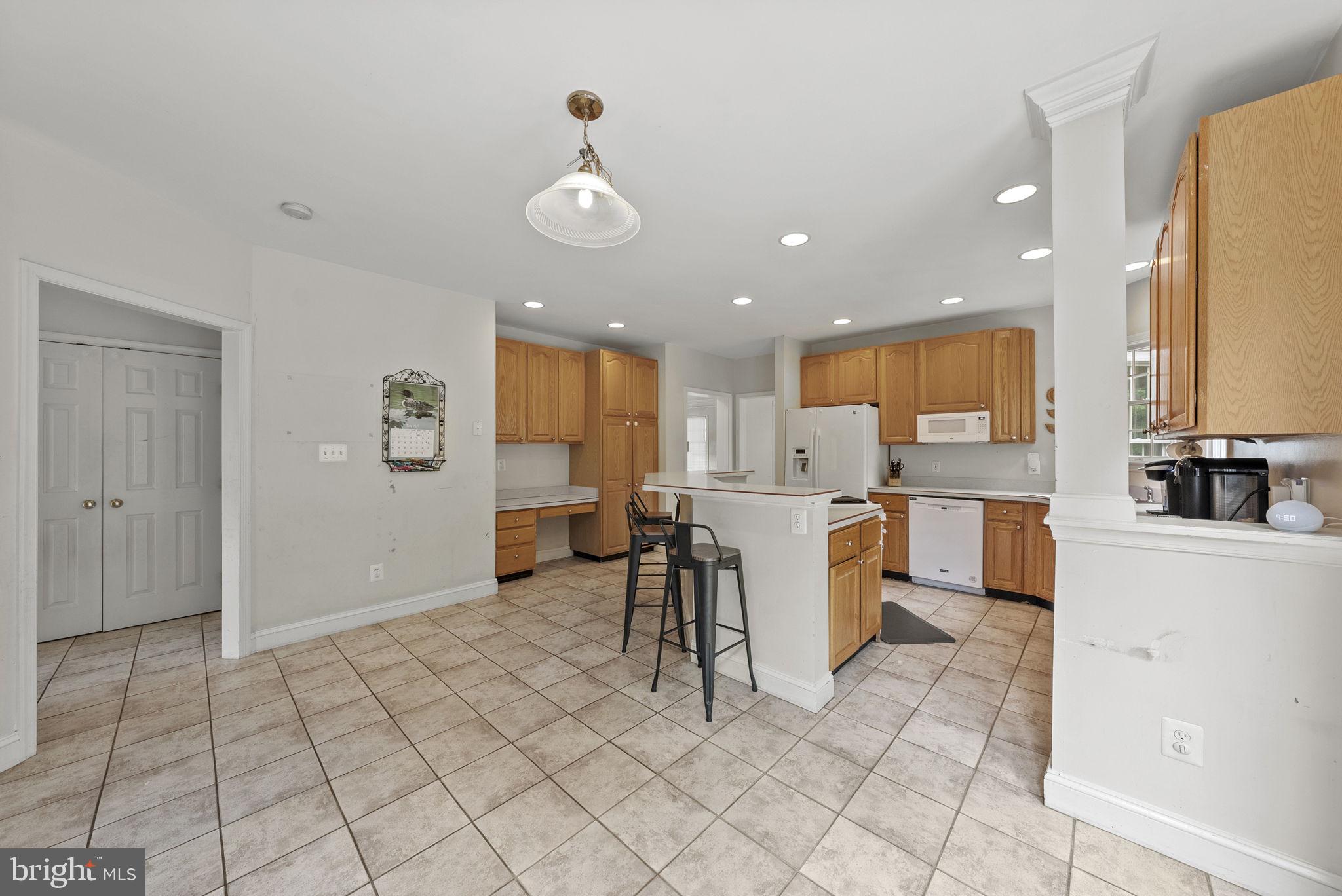 6101 Tobey Ct