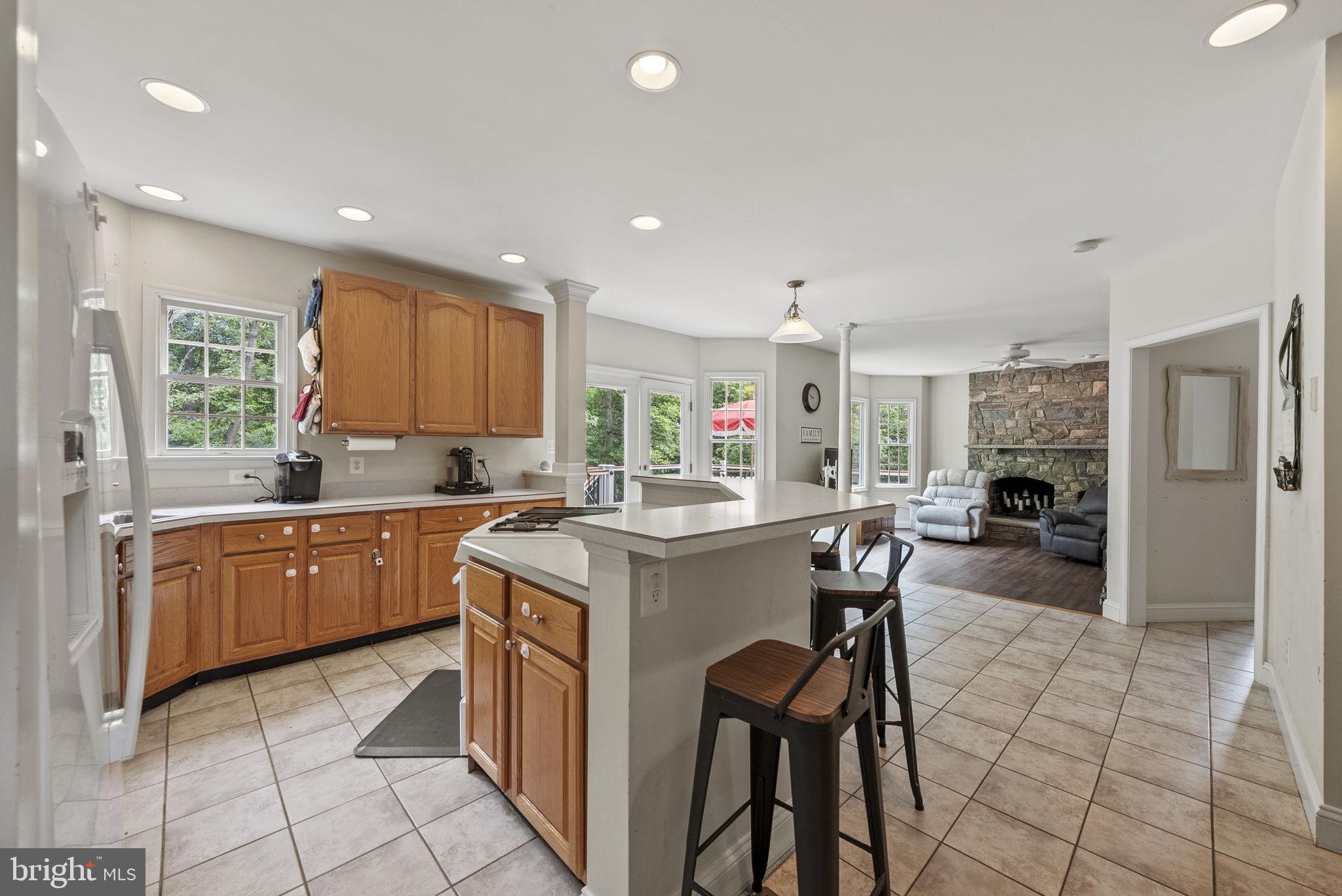 6101 Tobey Ct