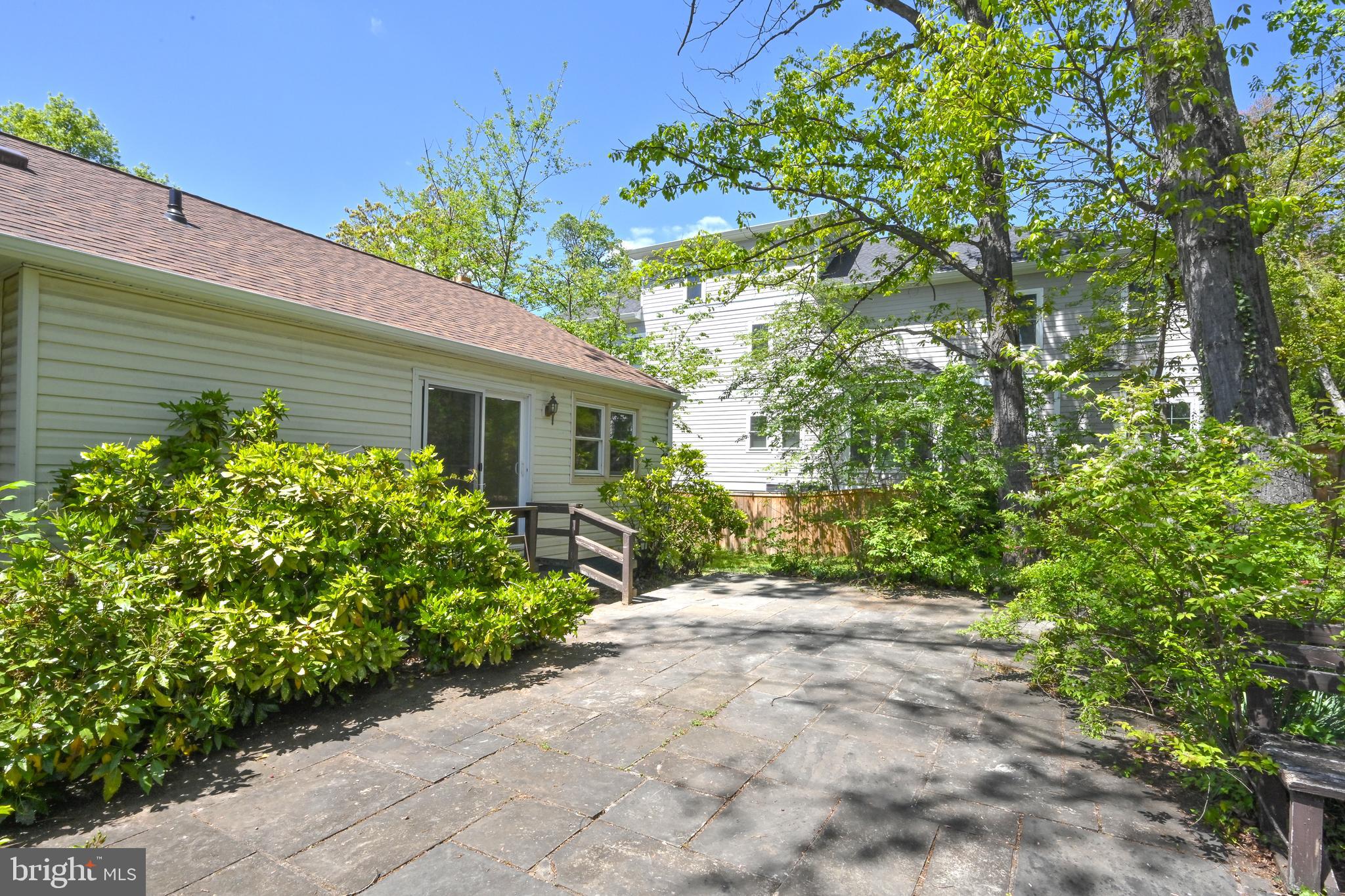 2331 Highland Ave