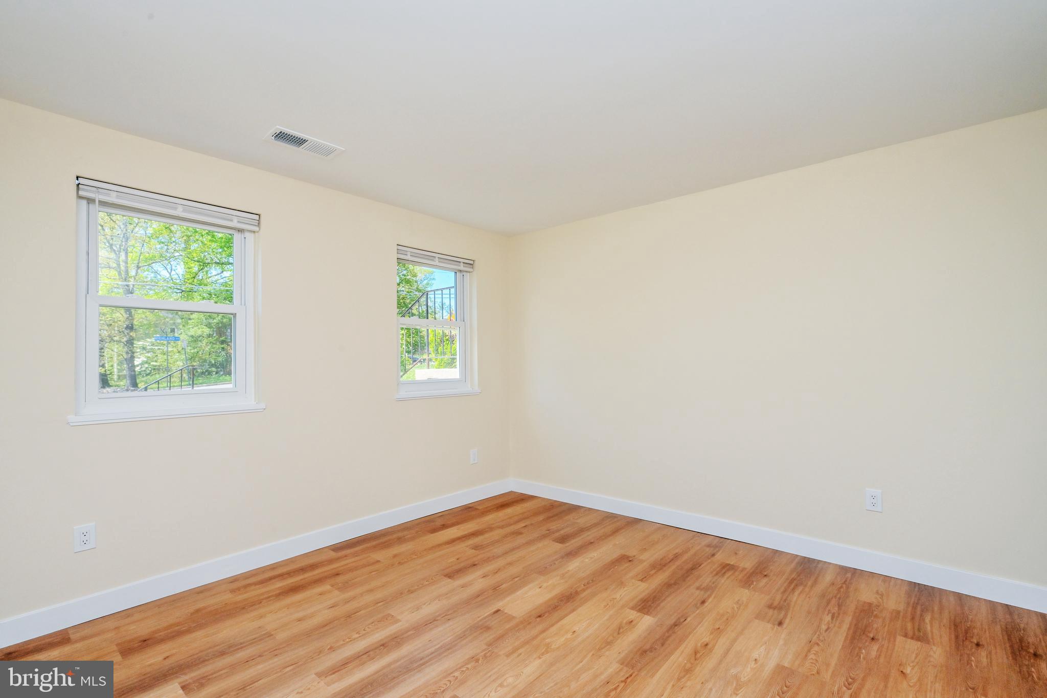 2331 Highland Ave