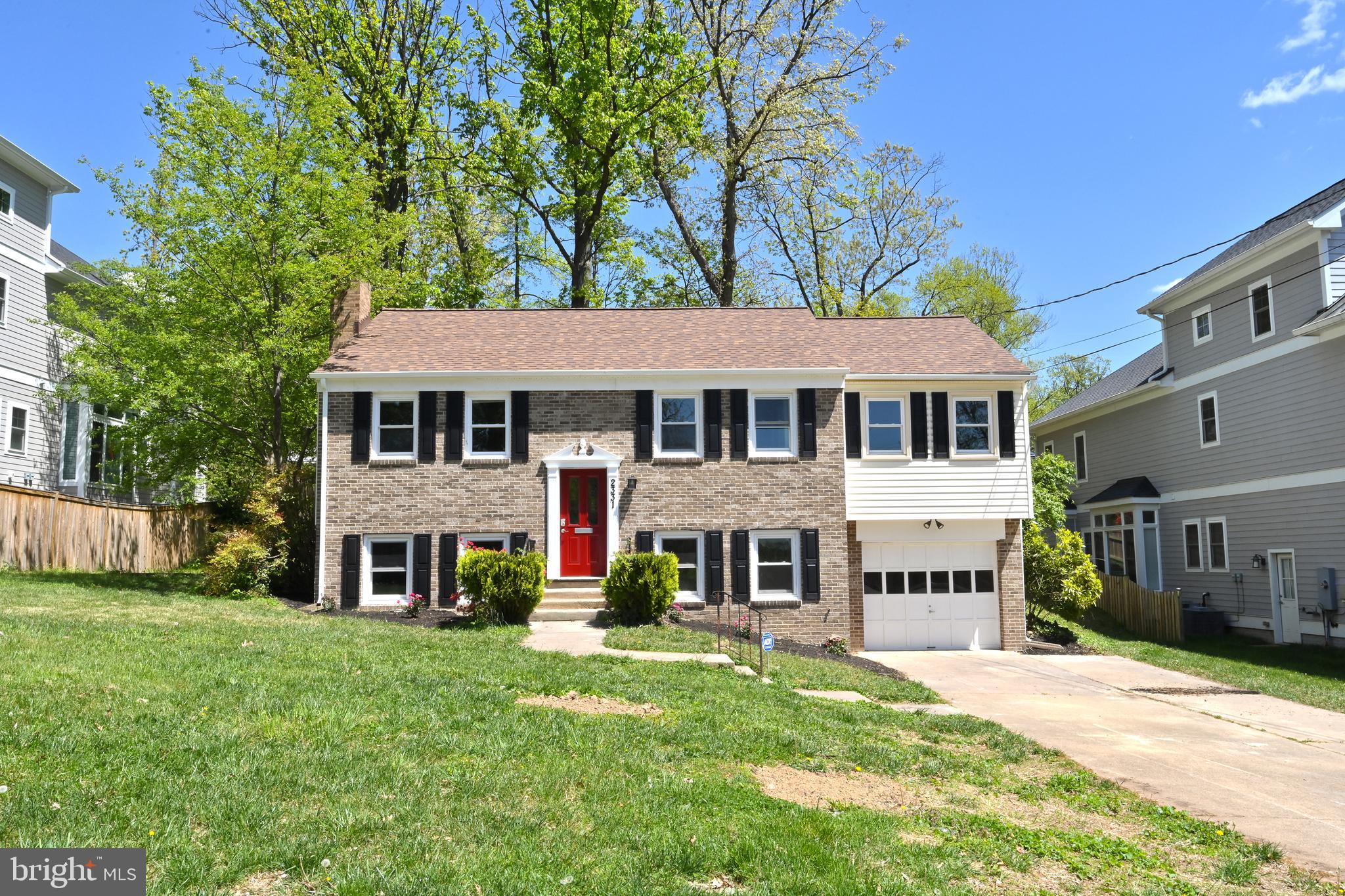 2331 Highland Ave
