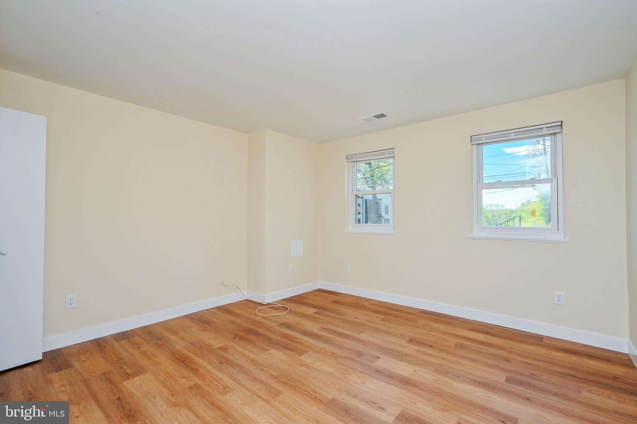 2331 Highland Ave