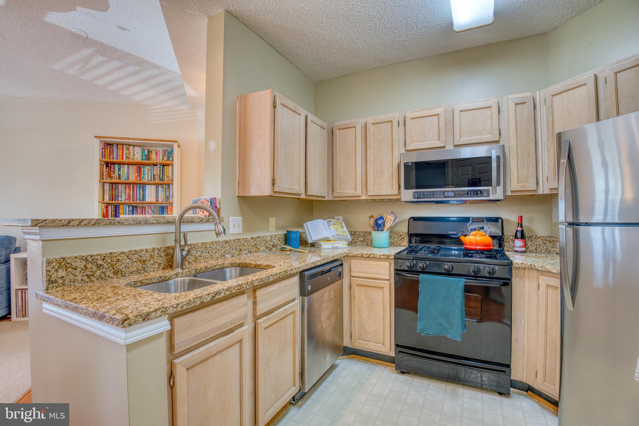 4421 Fair Stone Dr #203