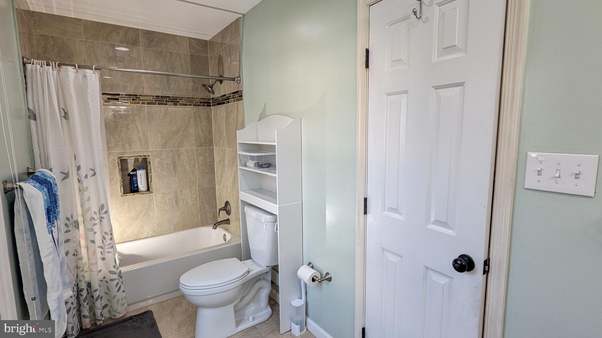 13180 LAZY GLEN LANE