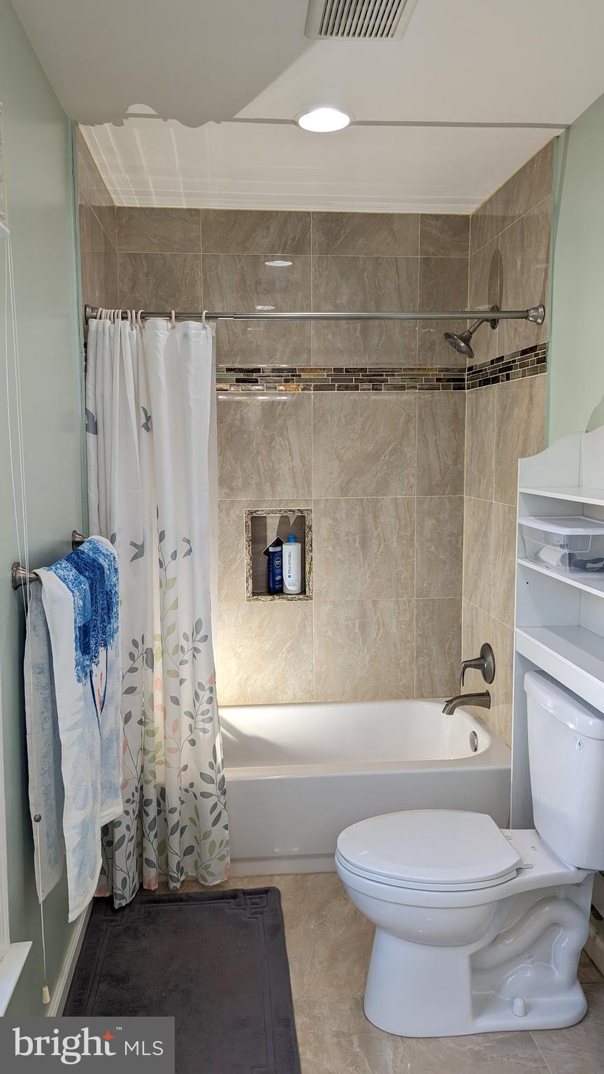 13180 LAZY GLEN LANE