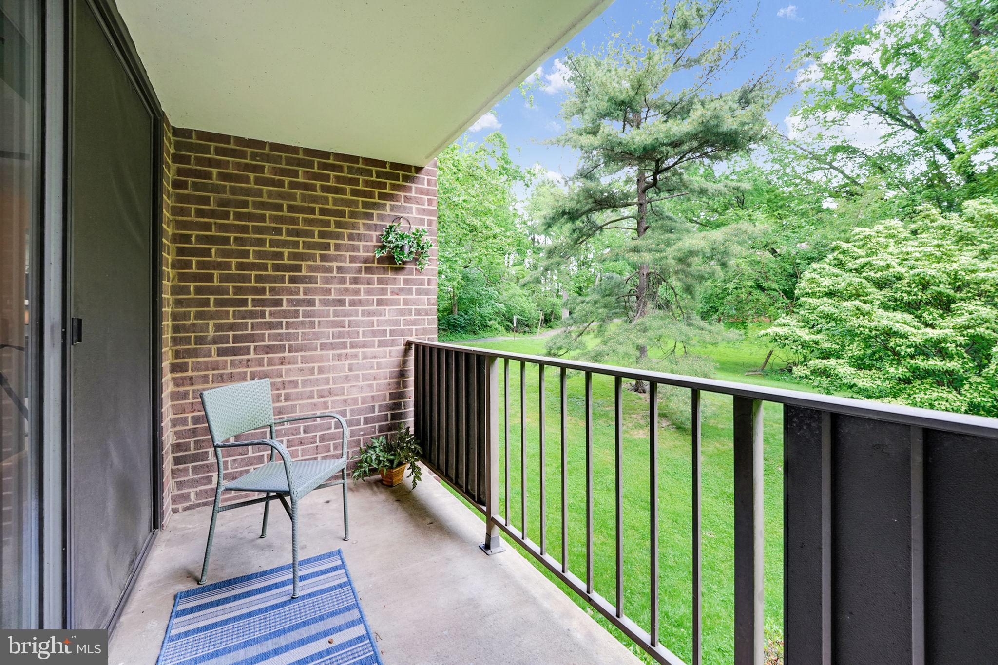 1426 Northgate Sq #1426-12b