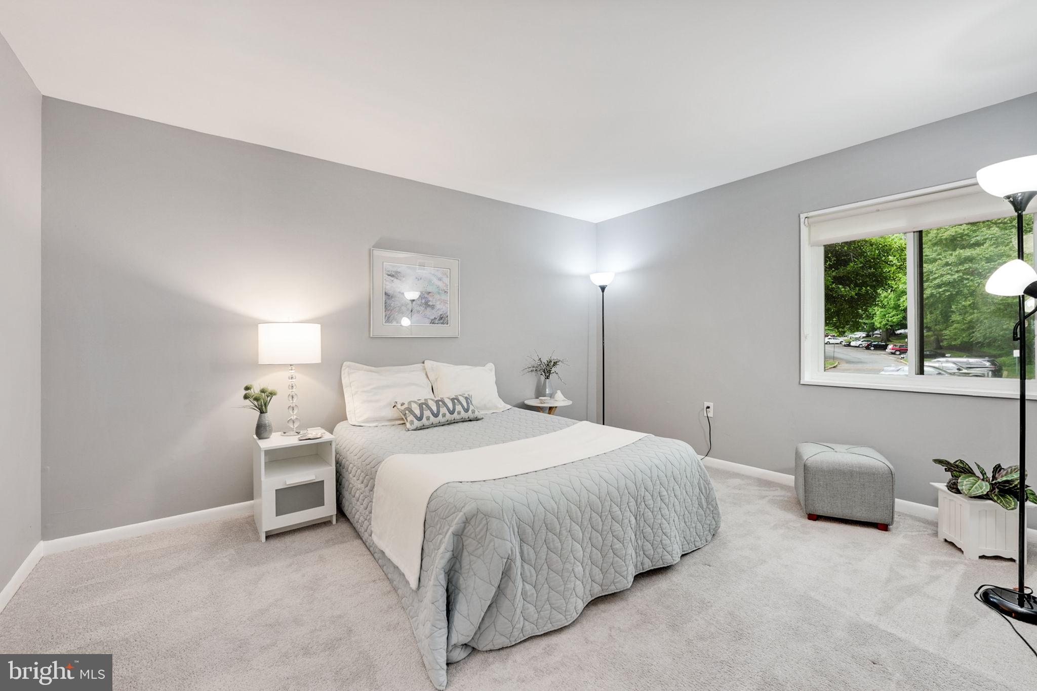 1426 Northgate Sq #1426-12b