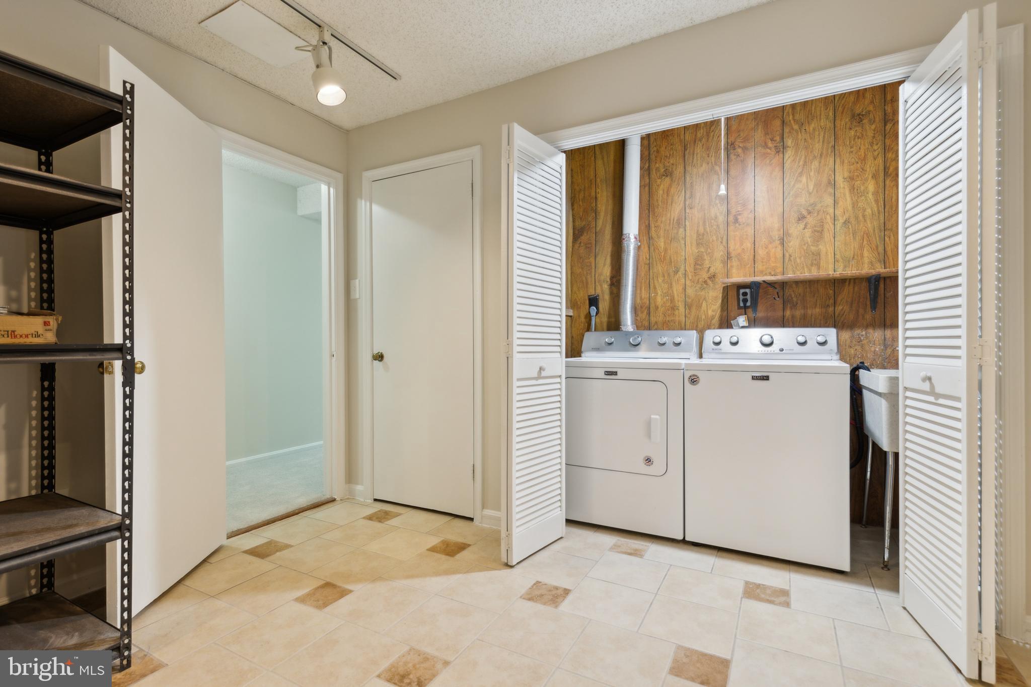 9557 Cherry Oak Ct