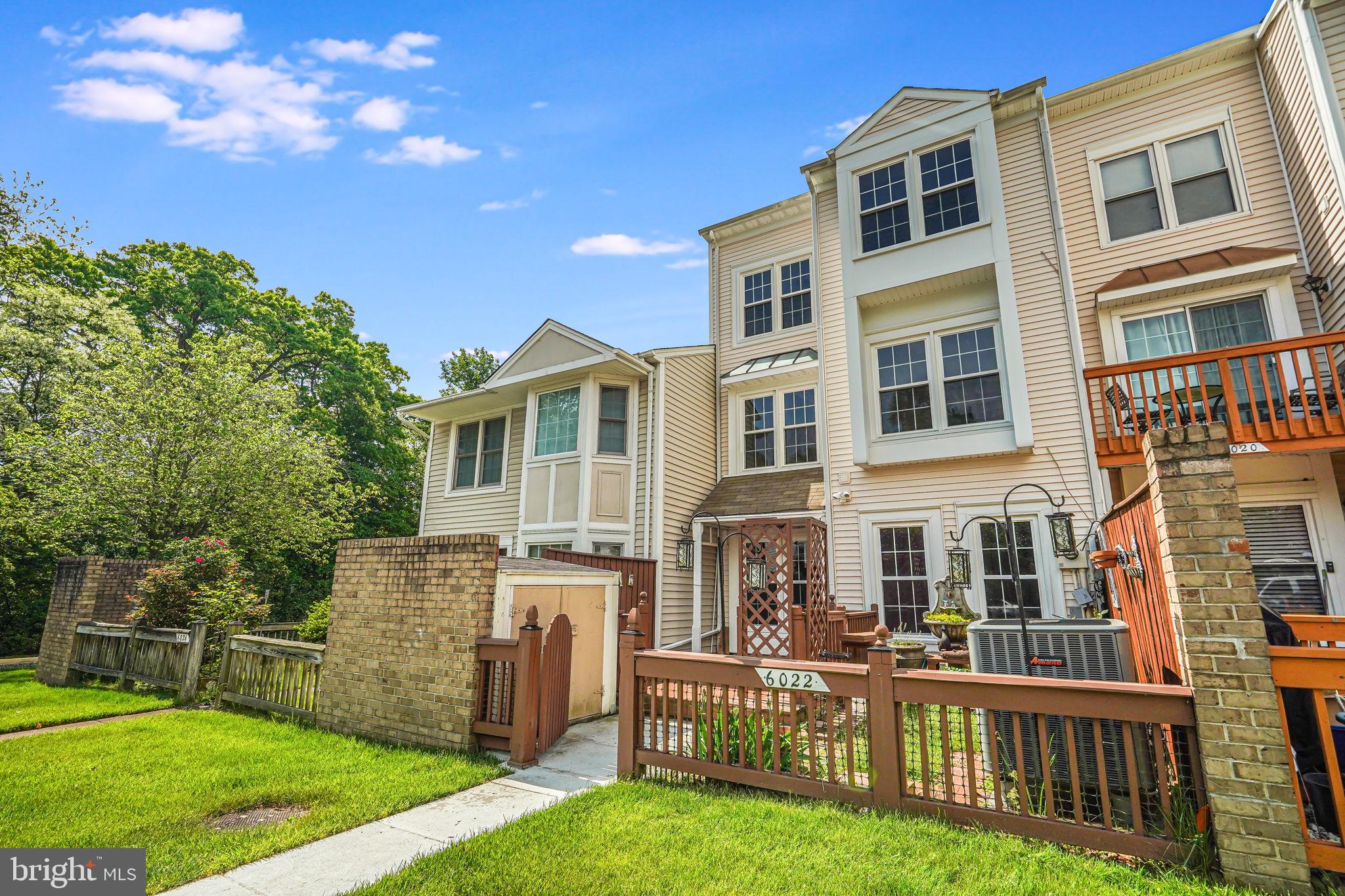 6022 Chestnut Hollow Ct