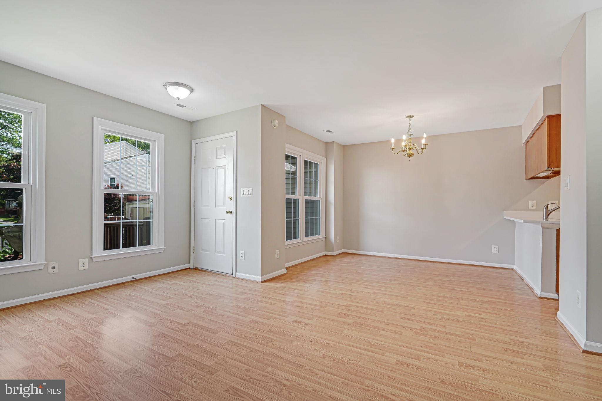 6022 Chestnut Hollow Ct