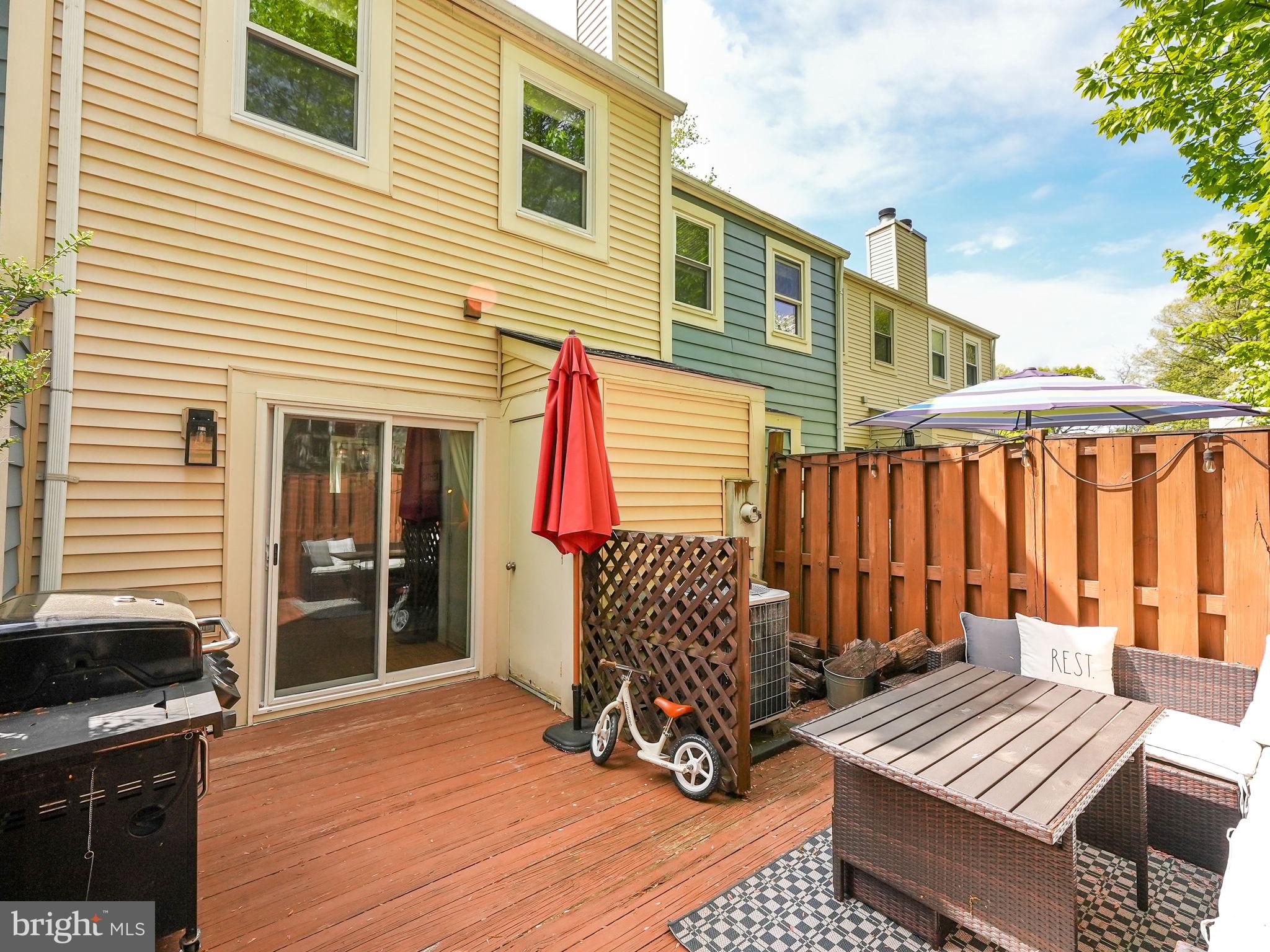 2125 Whisper Way