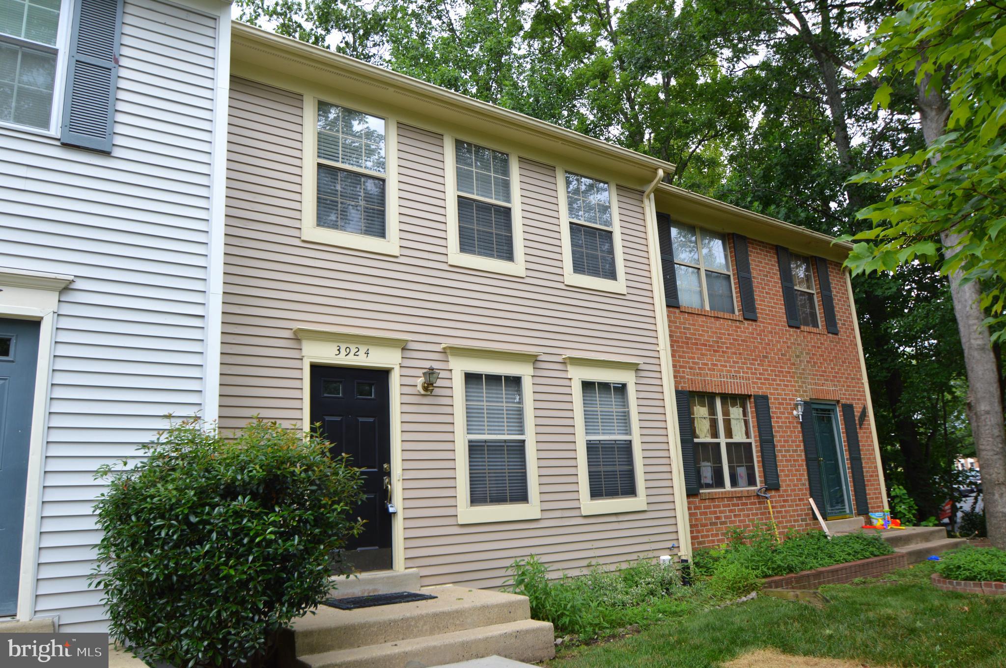 3924 Collis Oak Ct